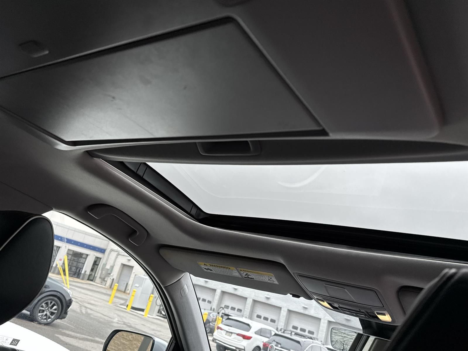 Thumbnail: 2017 Acura MDX - 17