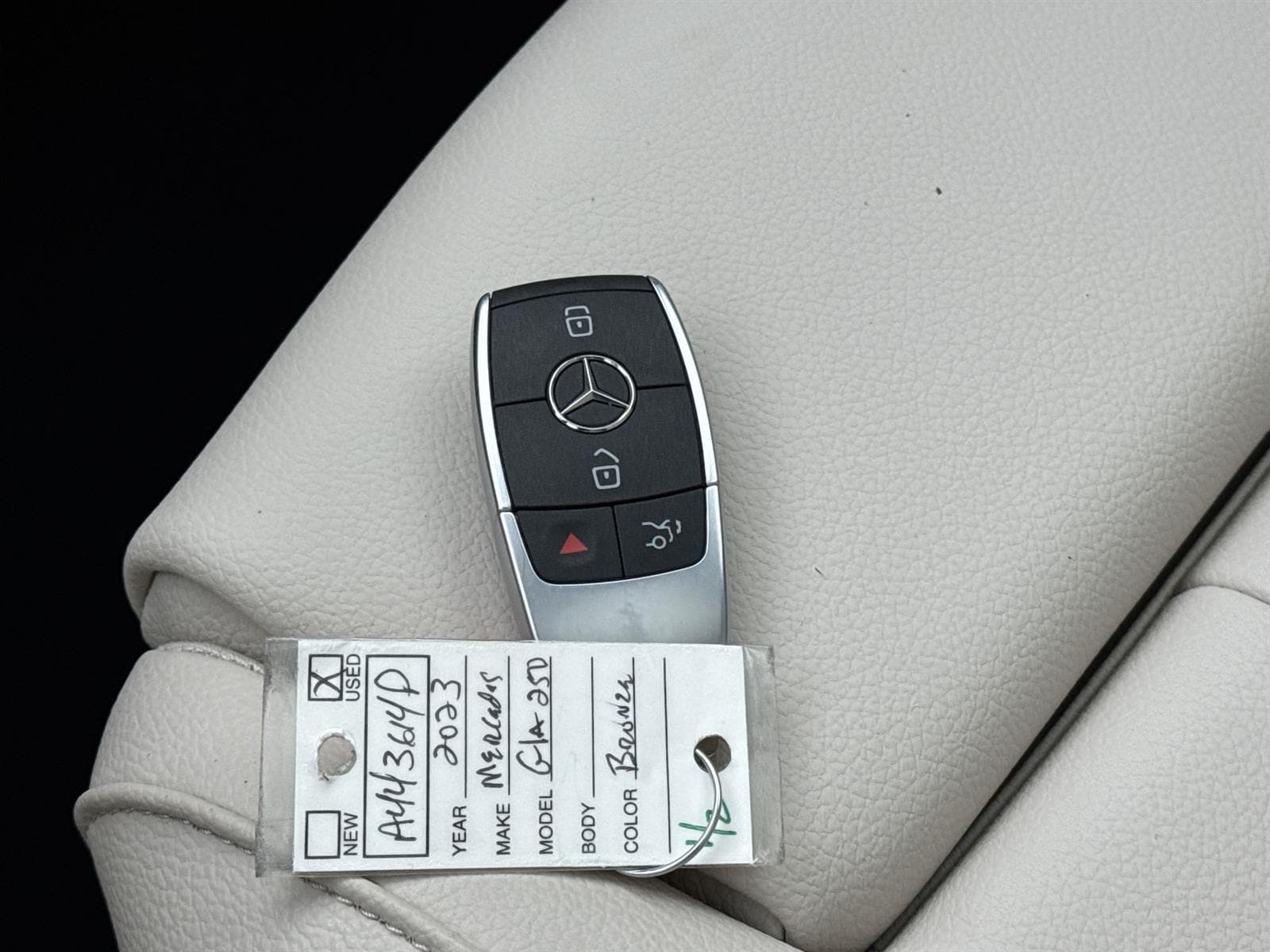 Thumbnail: 2023 Mercedes-Benz GLA - 32