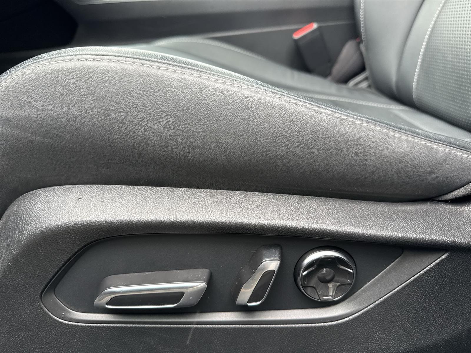 Thumbnail: 2022 Acura TLX - 14