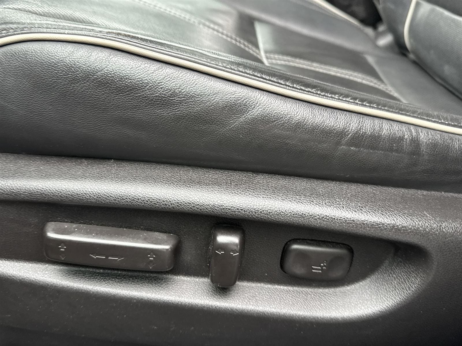 Thumbnail: 2017 Acura MDX - 13