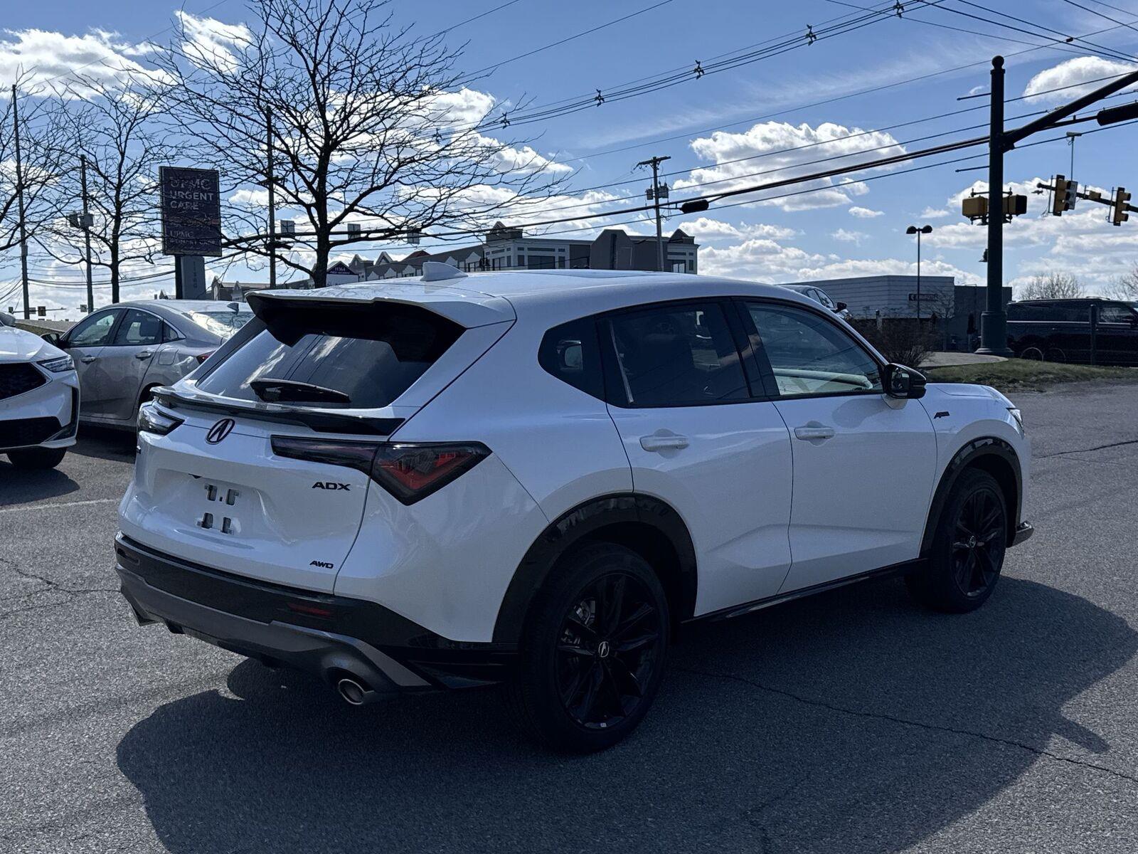 Thumbnail: 2025 Acura ADX - 5