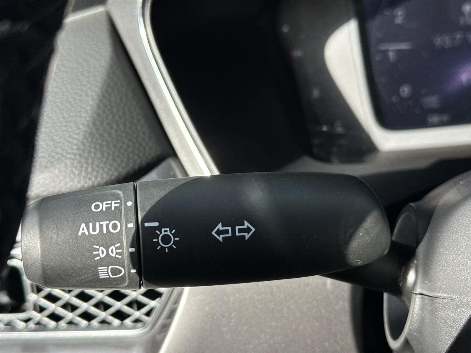 Thumbnail: 2023 Acura Integra - 24