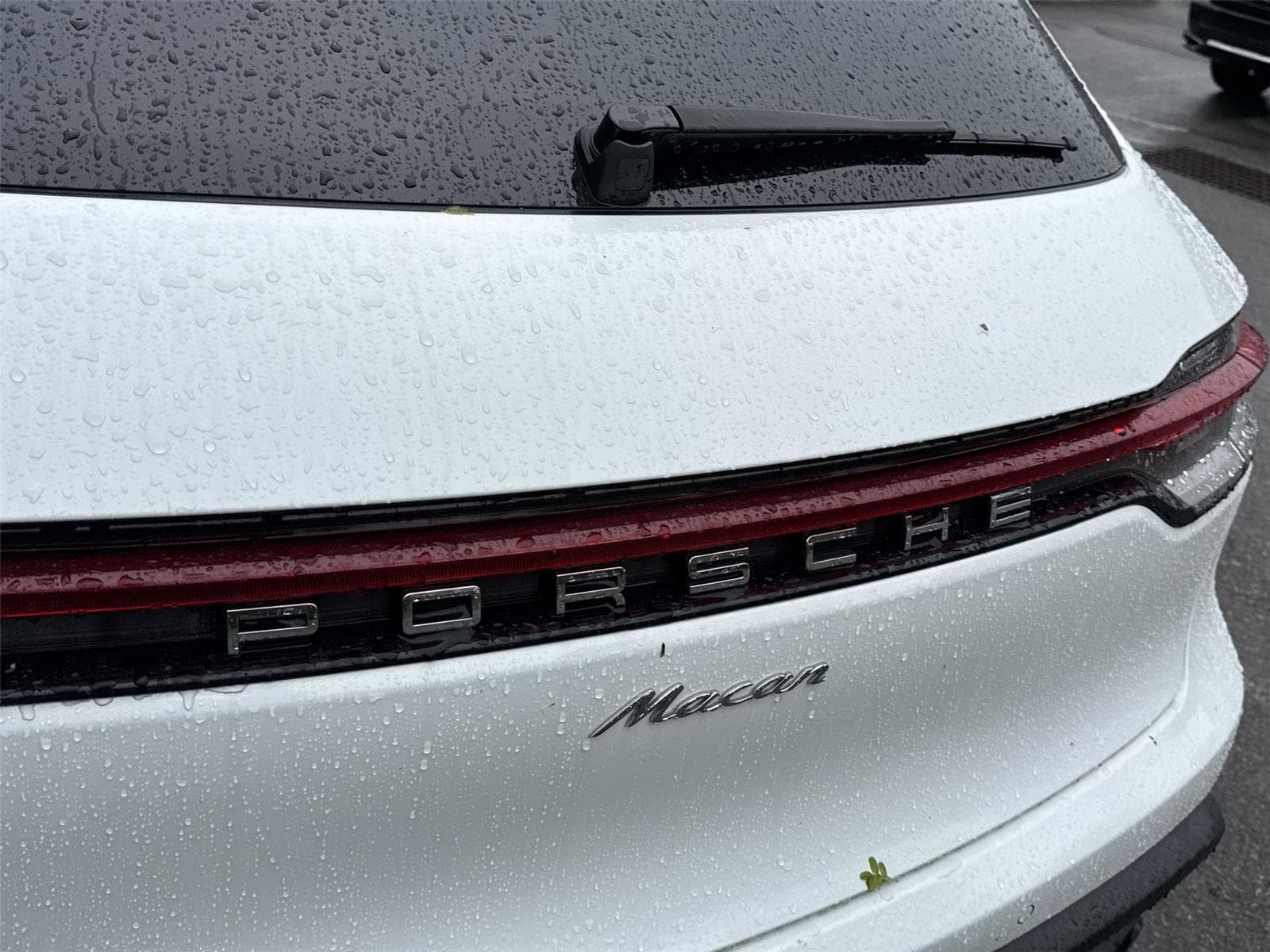 Thumbnail: 2024 Porsche Macan - 10