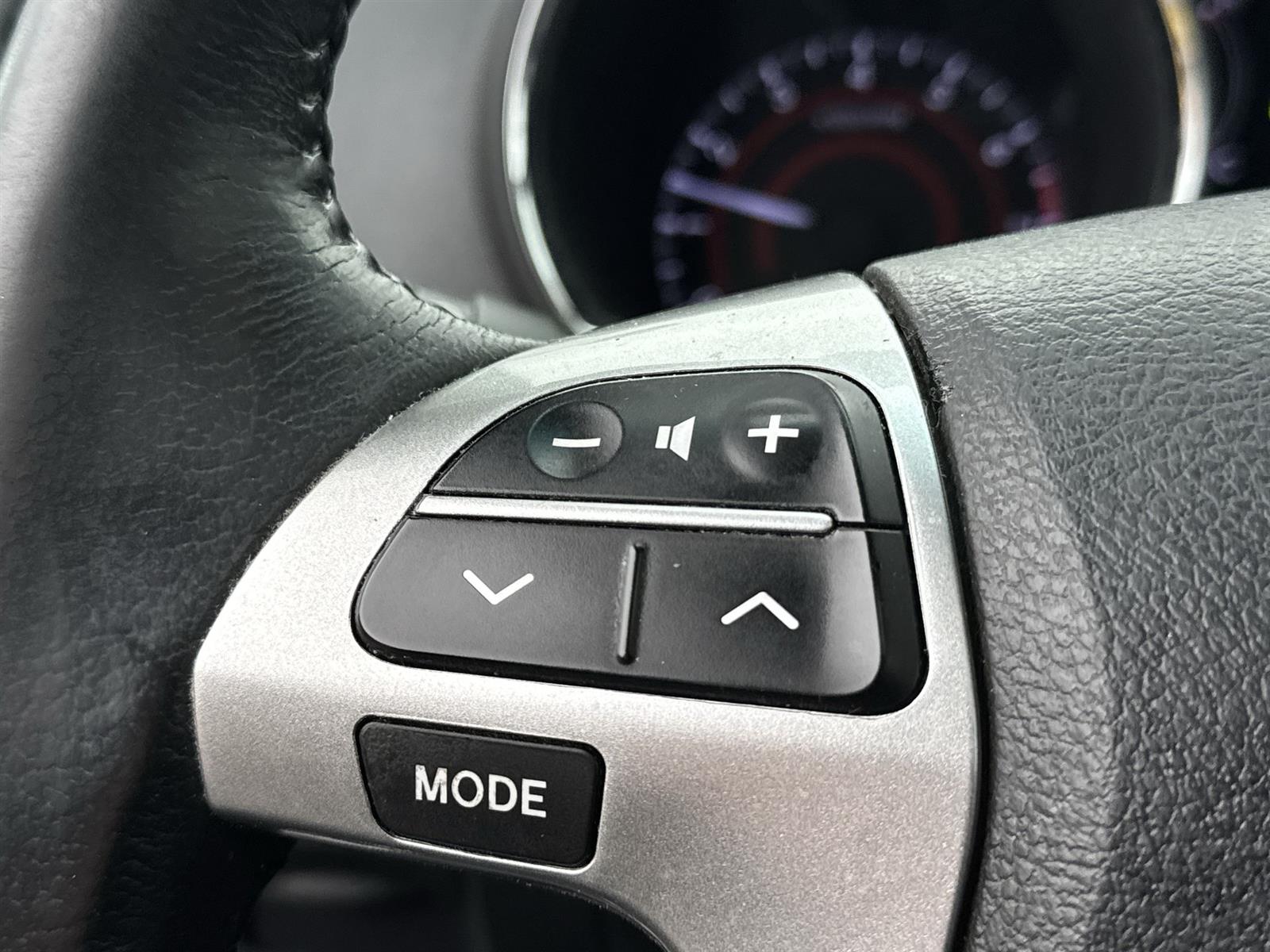 Thumbnail: 2013 Toyota Highlander - 13