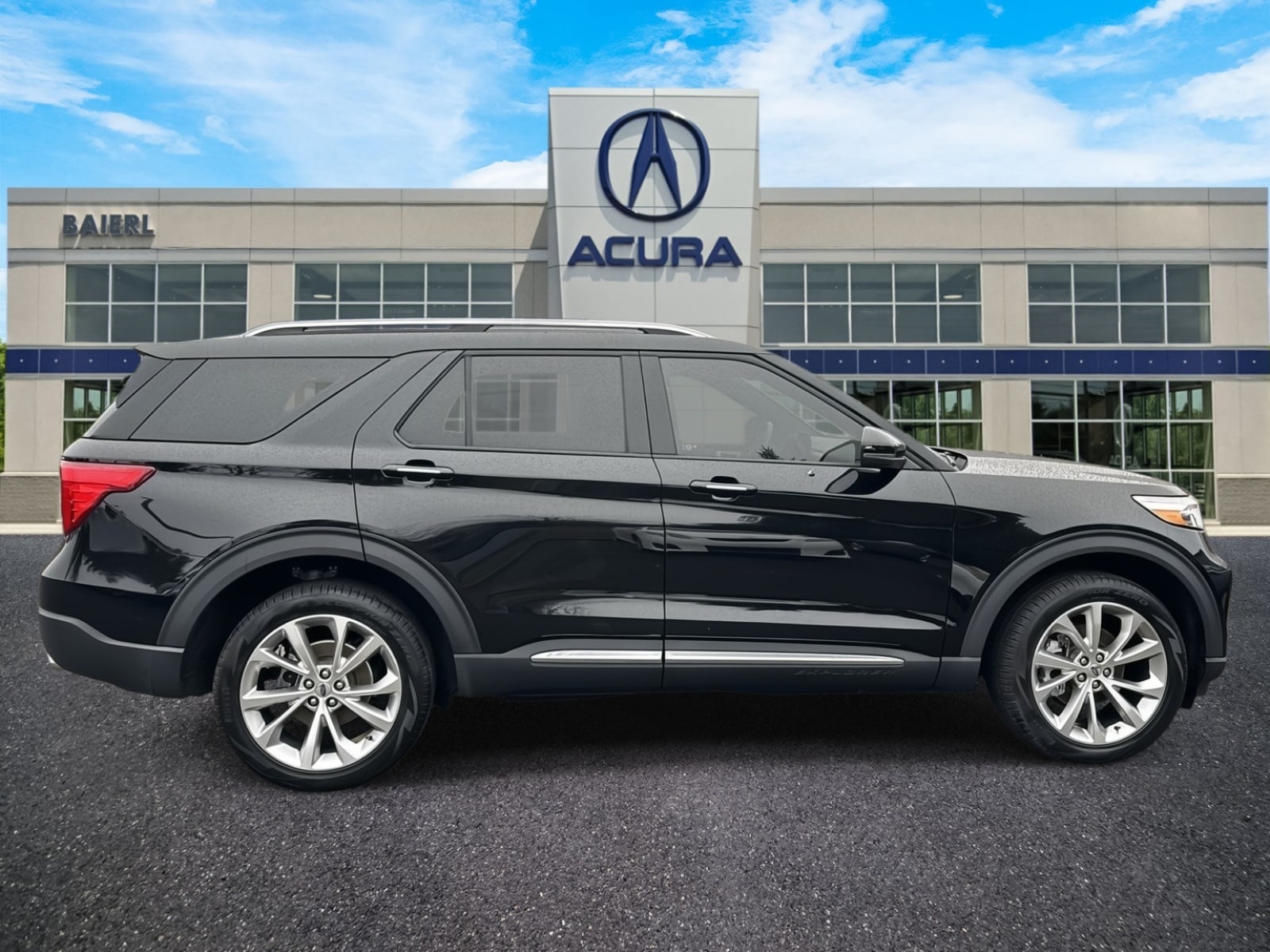 Thumbnail: 2022 Ford Explorer - 6