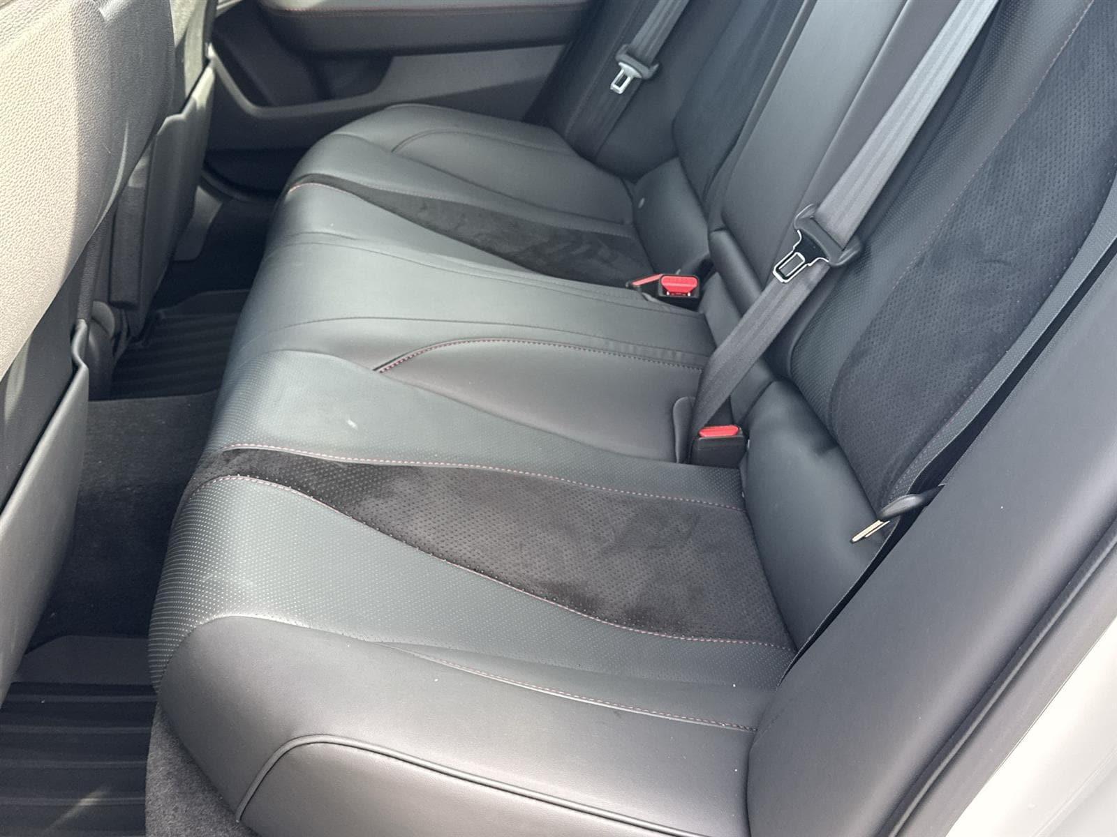 Thumbnail: 2025 Acura Integra - 14