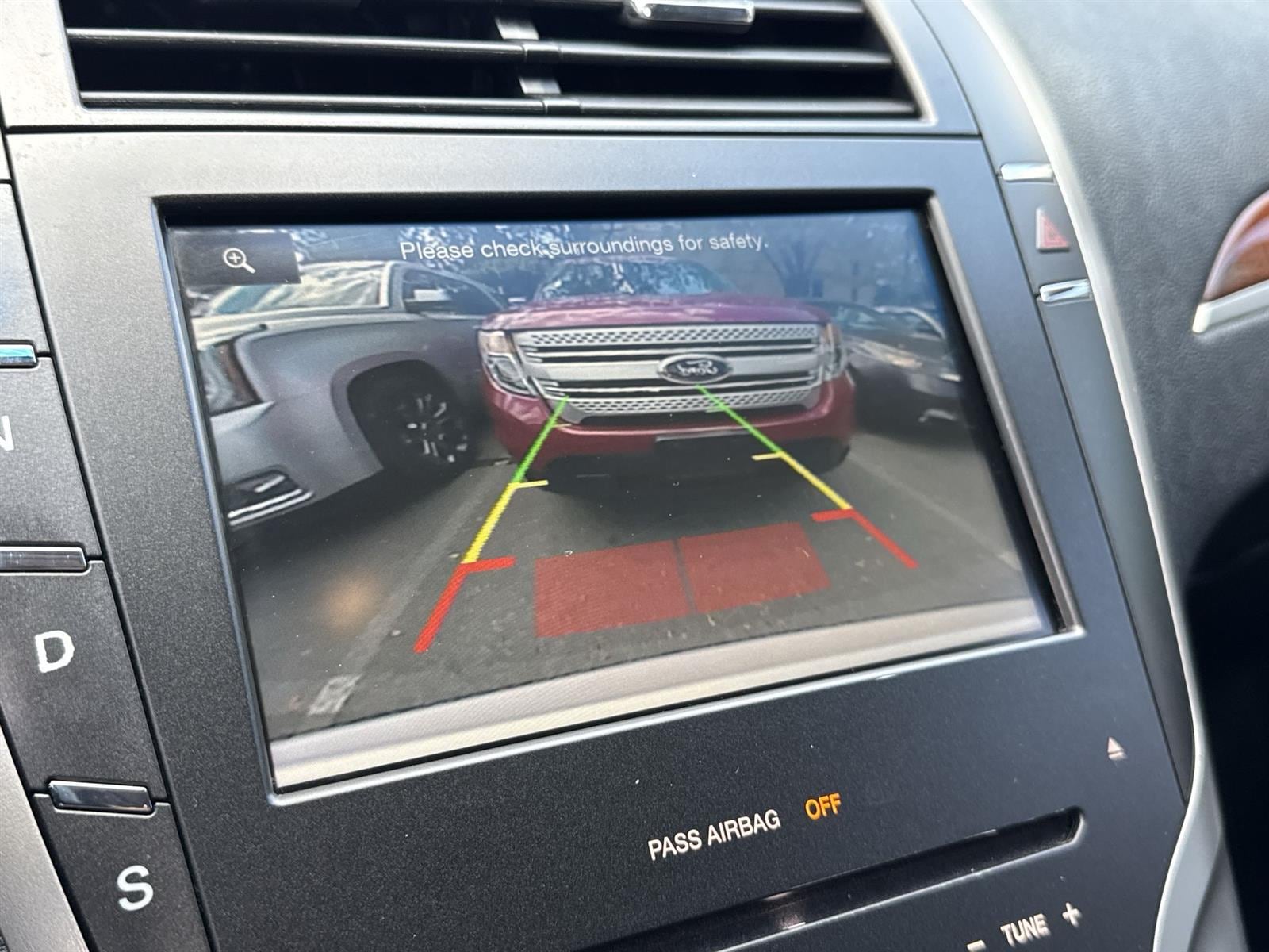 Thumbnail: 2016 Lincoln MKZ - 25