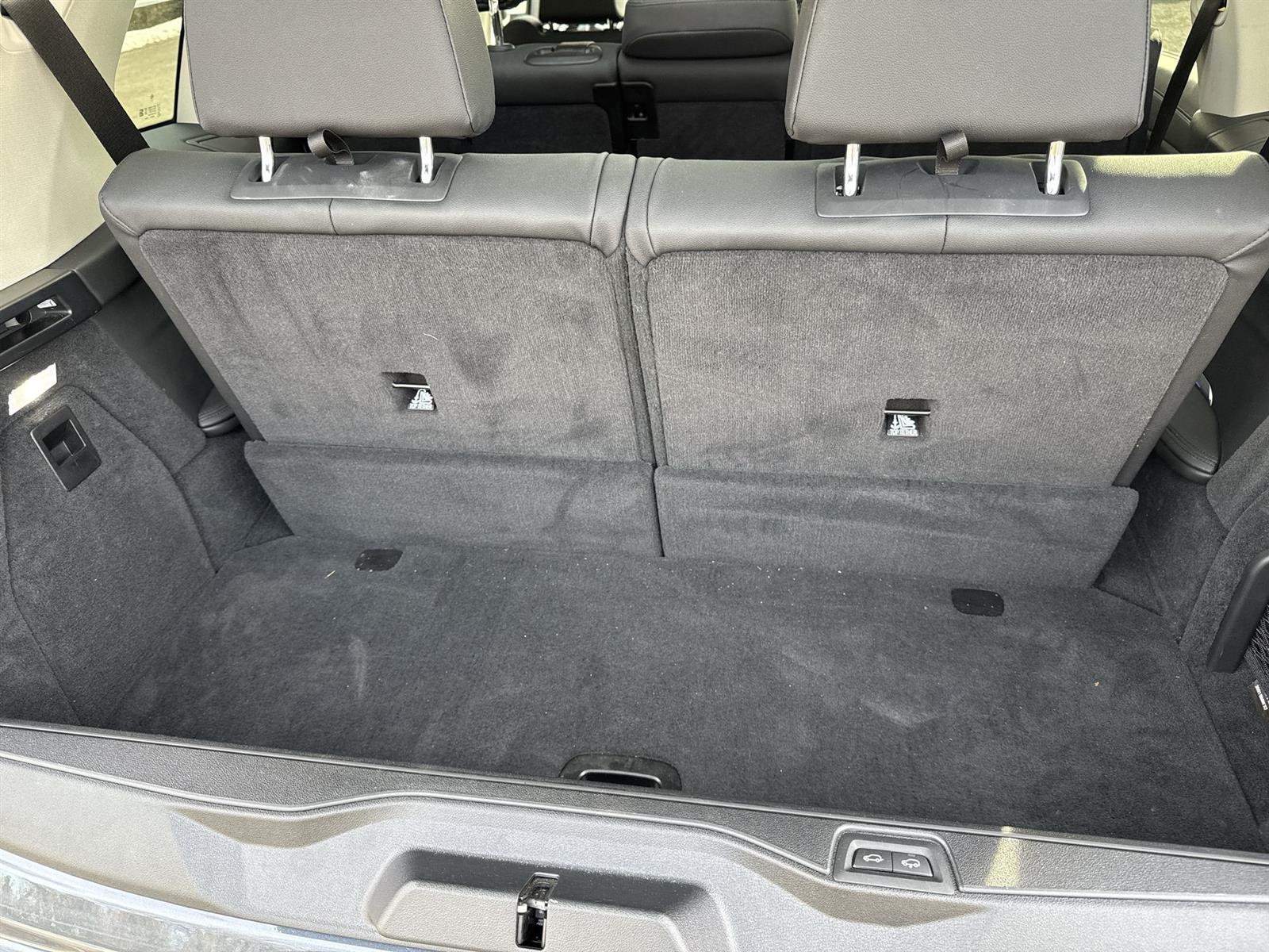 Thumbnail: 2021 BMW X7 - 30