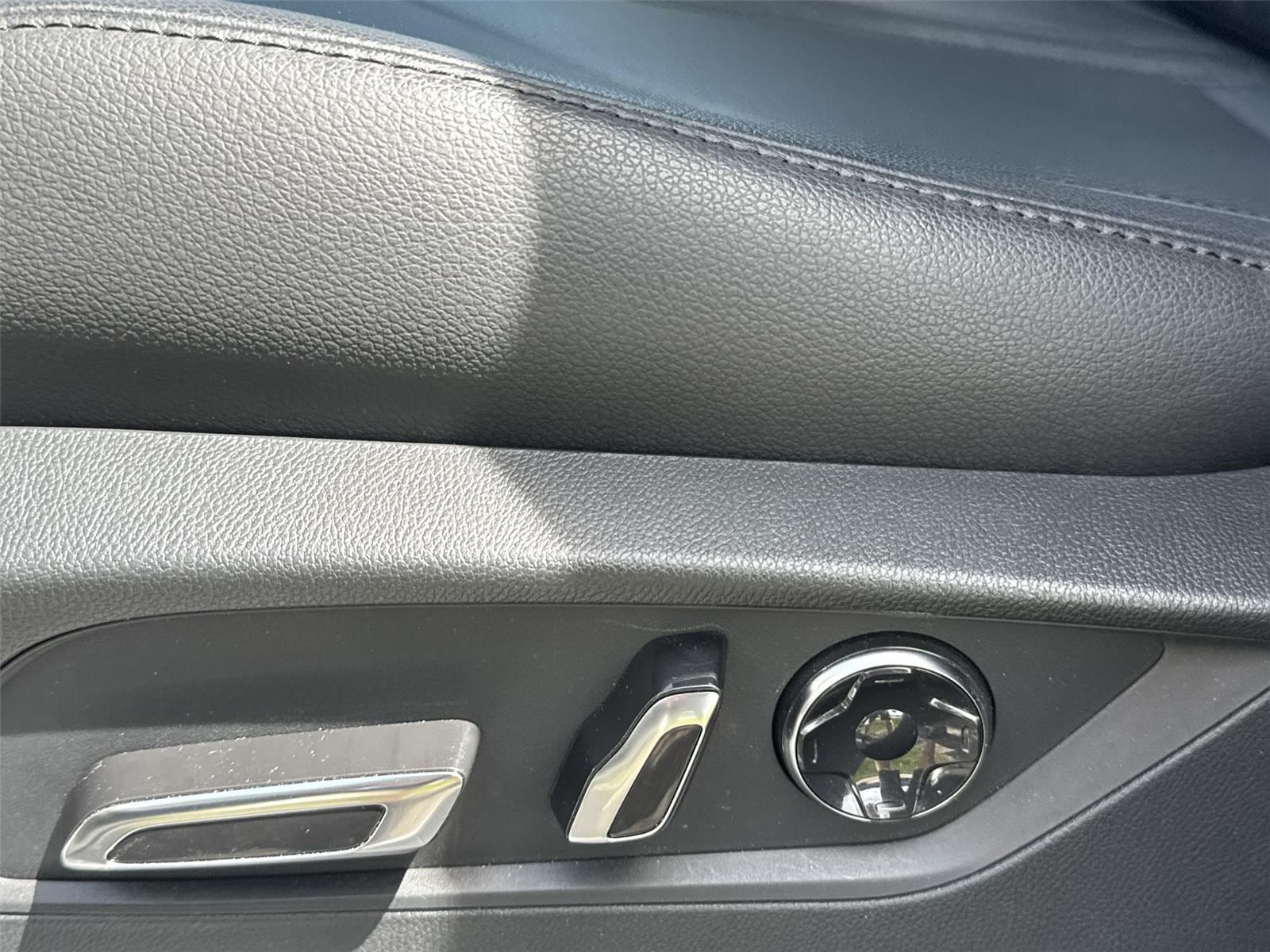 Thumbnail: 2023 Acura RDX - 13