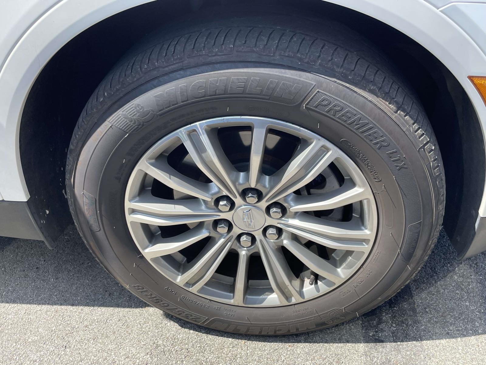 Thumbnail: 2018 Cadillac XT5 - 8