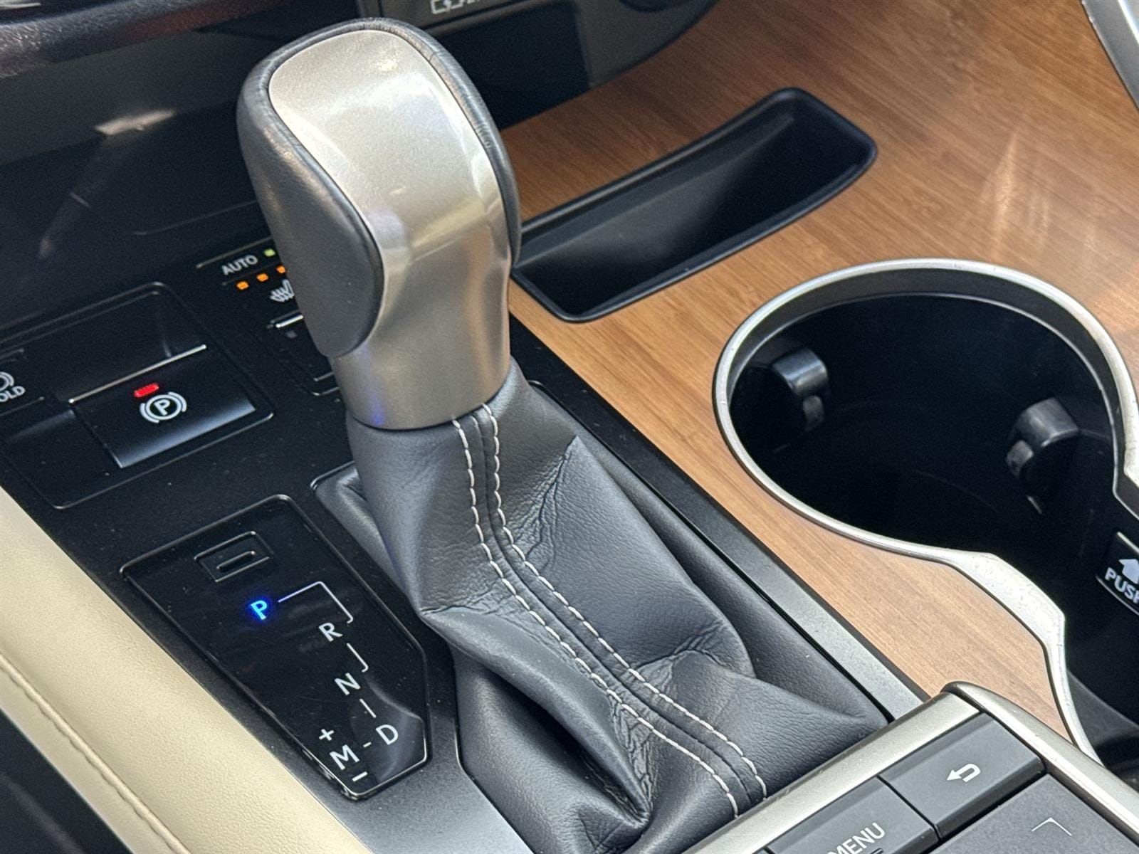 Thumbnail: 2022 Lexus RX - 30