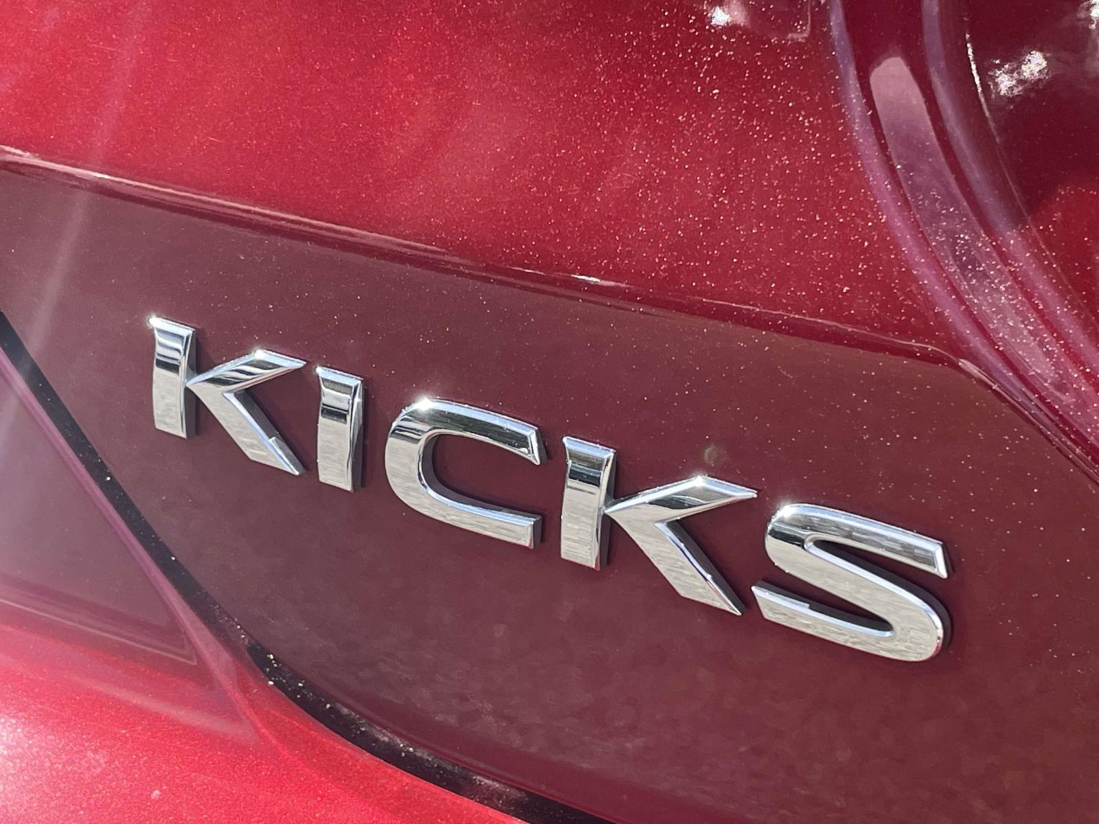 Thumbnail: 2021 Nissan Kicks - 15