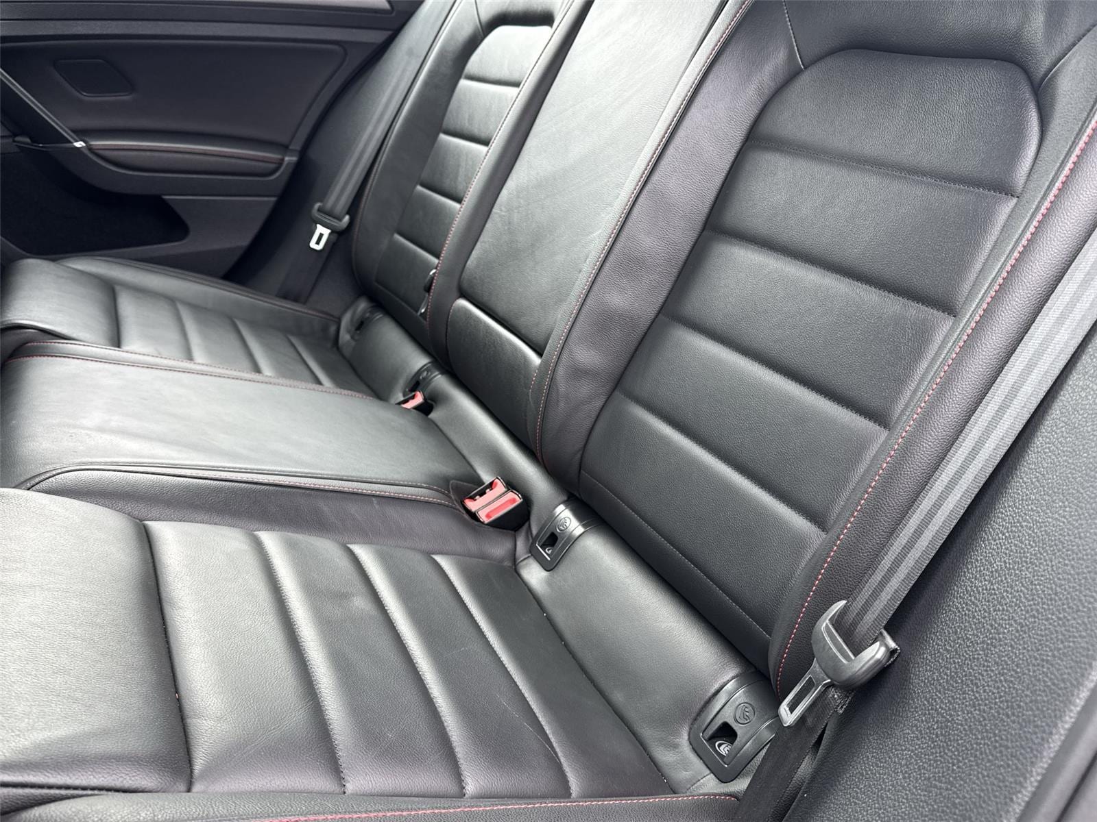 Thumbnail: 2018 Volkswagen Golf - 14