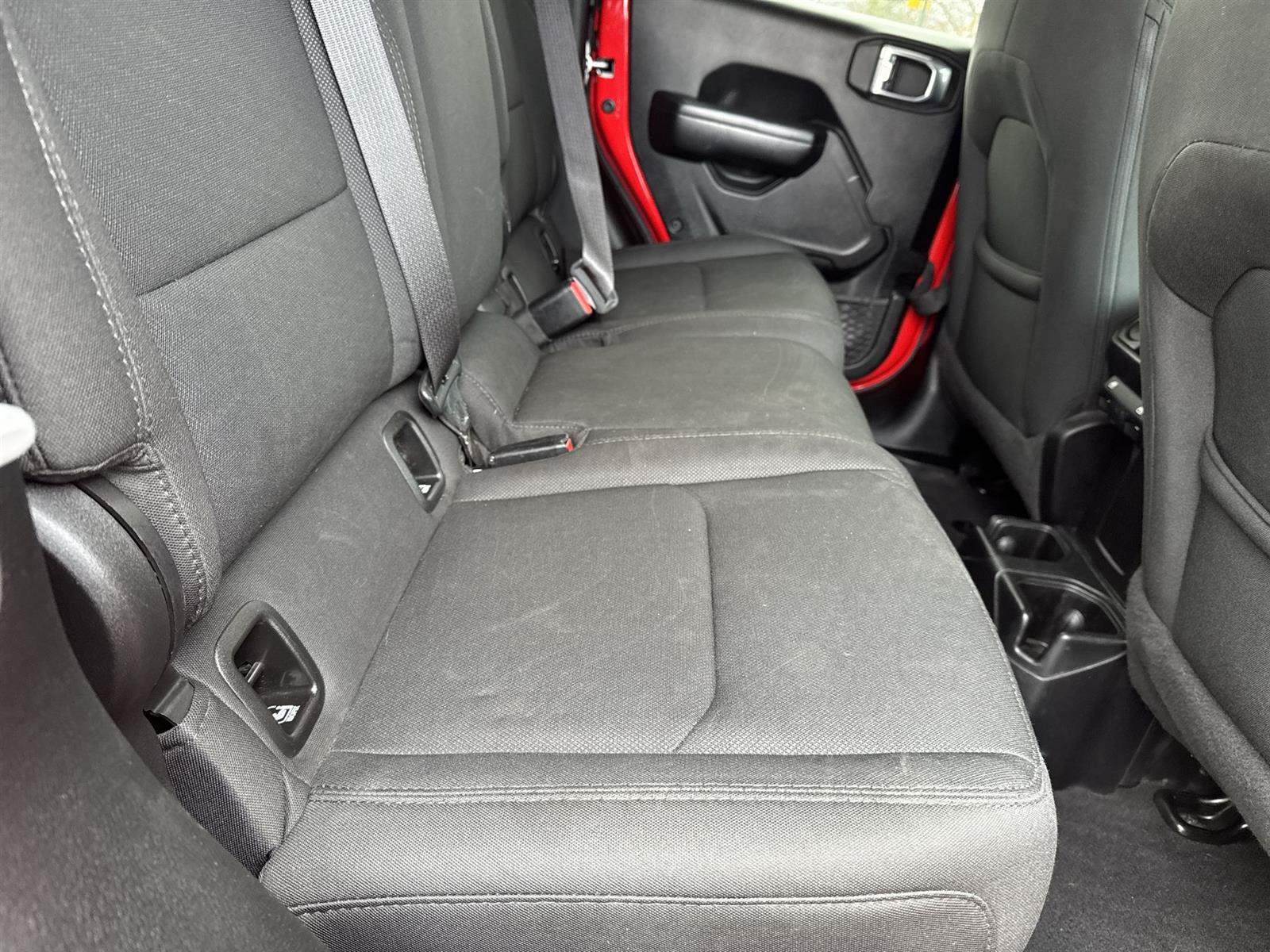 Thumbnail: 2021 Jeep Gladiator - 14