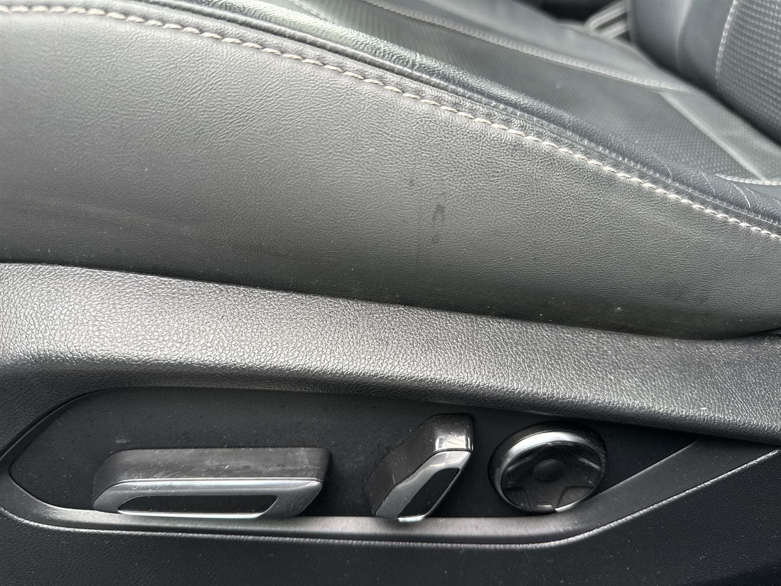 Thumbnail: 2022 Acura TLX - 12