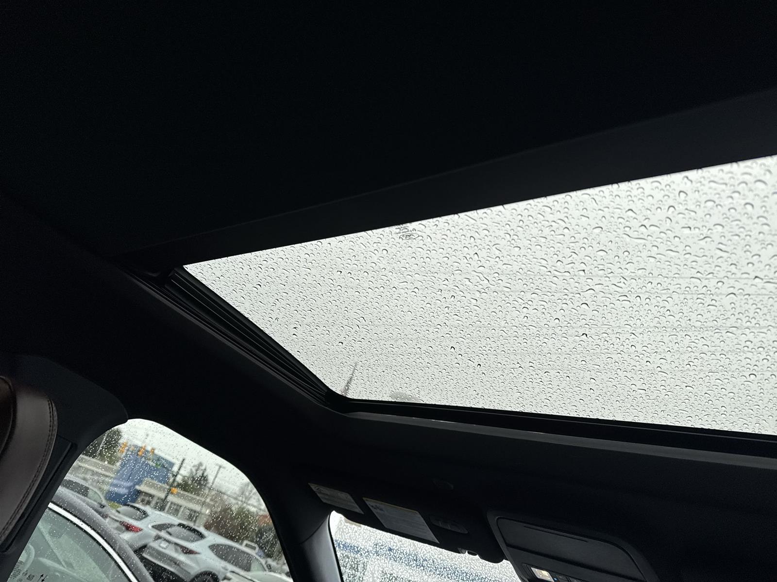 Thumbnail: 2022 Ford Explorer - 16