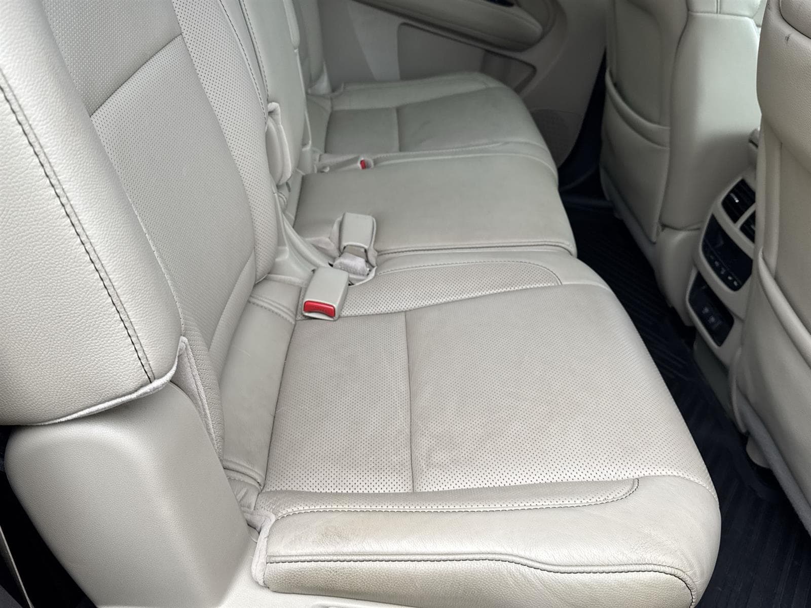 Thumbnail: 2019 Acura MDX - 16