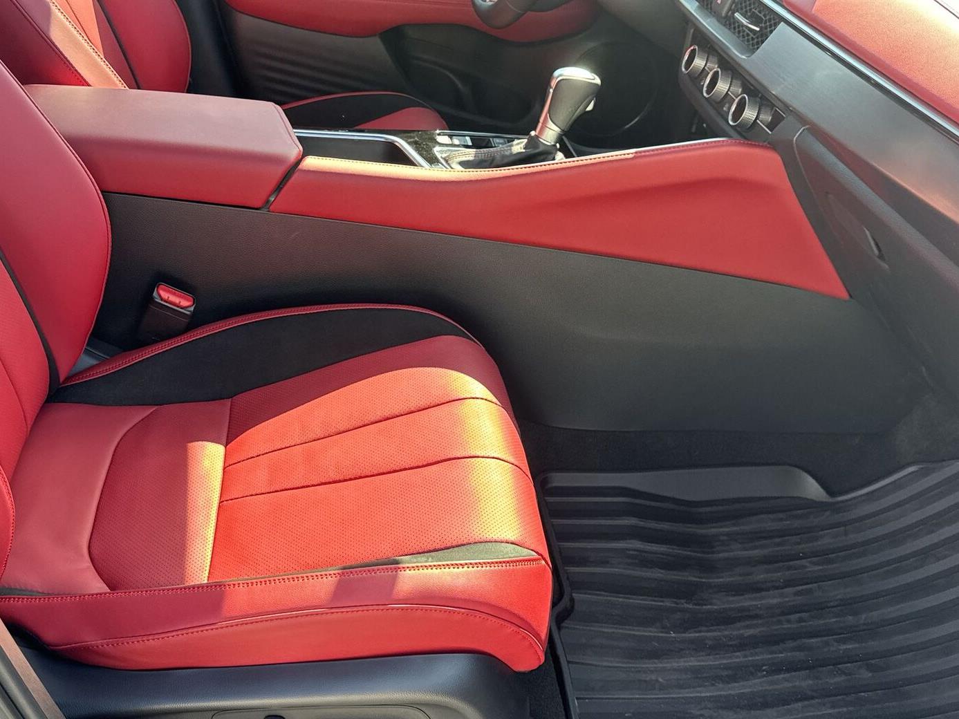 Thumbnail: 2025 Acura ADX - 17