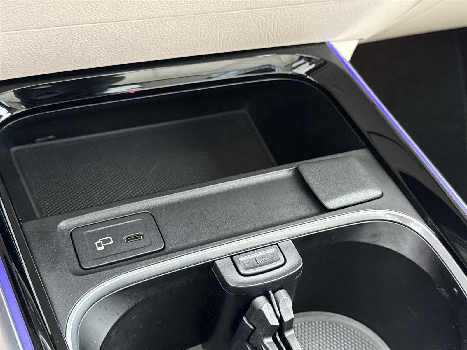 Thumbnail: 2023 Mercedes-Benz GLA - 28