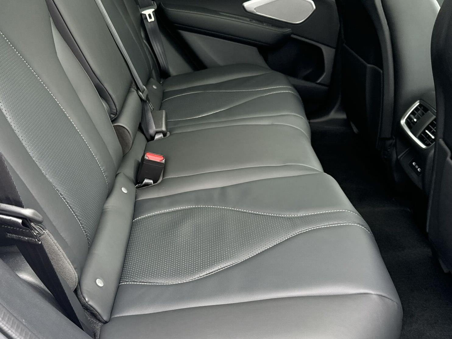 Thumbnail: 2026 Acura RDX - 17