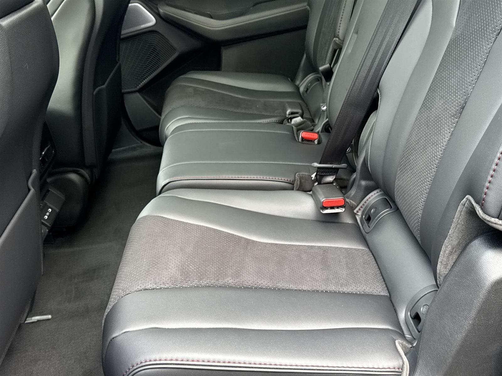 Thumbnail: 2026 Acura MDX - 14