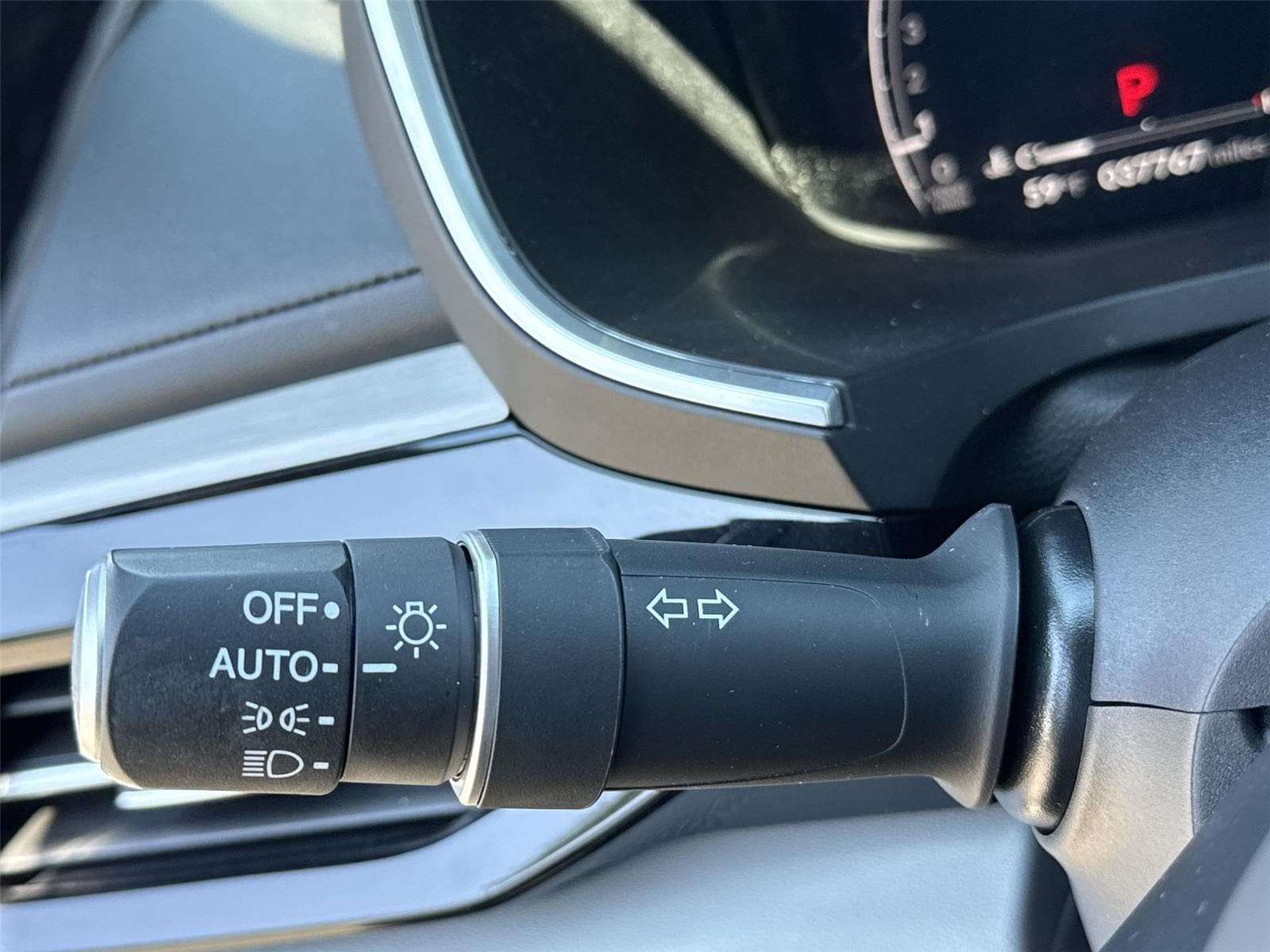 Thumbnail: 2023 Acura MDX - 23