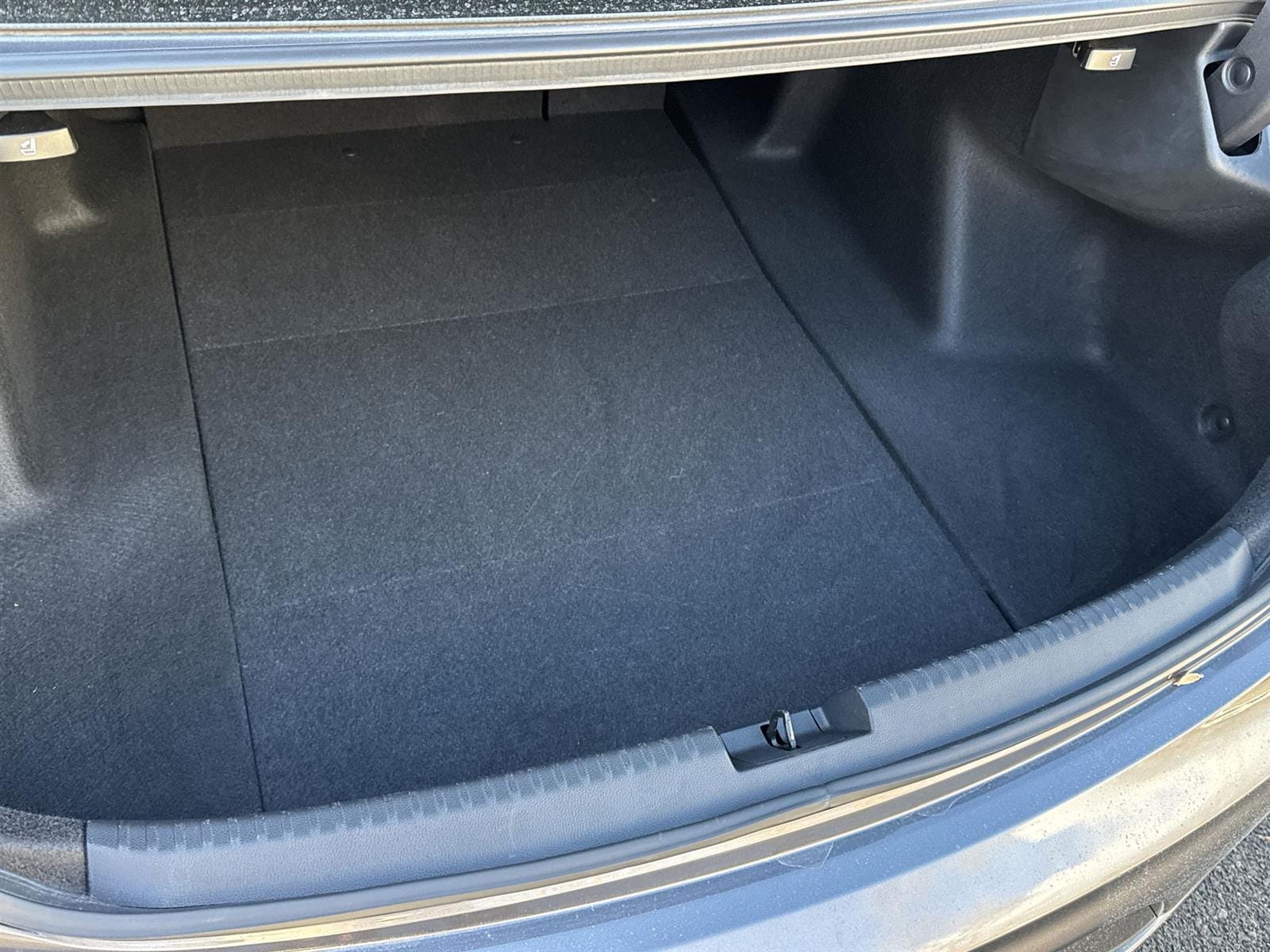 Thumbnail: 2023 Acura TLX - 31