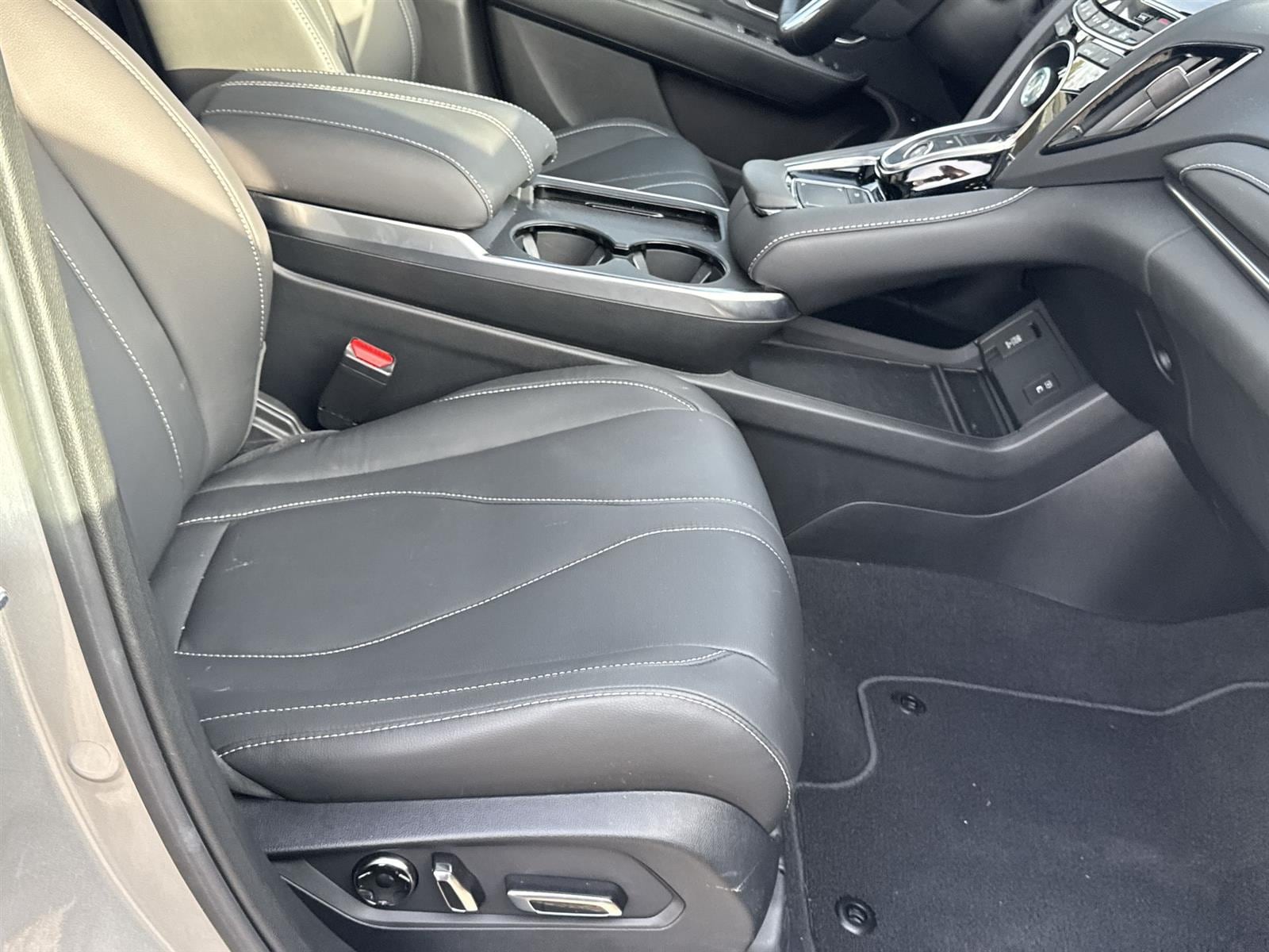 Thumbnail: 2025 Acura RDX - 17