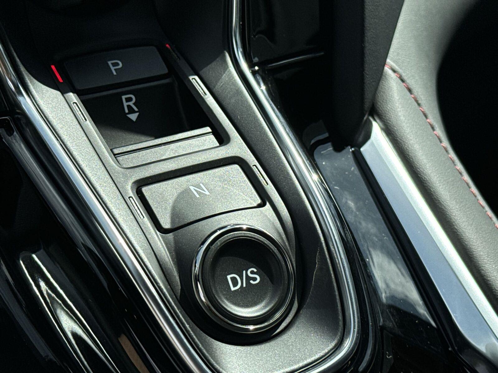 Thumbnail: 2026 Acura RDX - 33