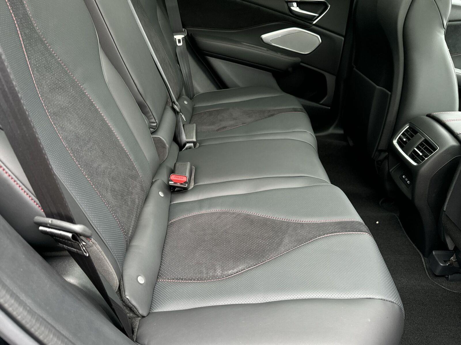 Thumbnail: 2026 Acura RDX - 18