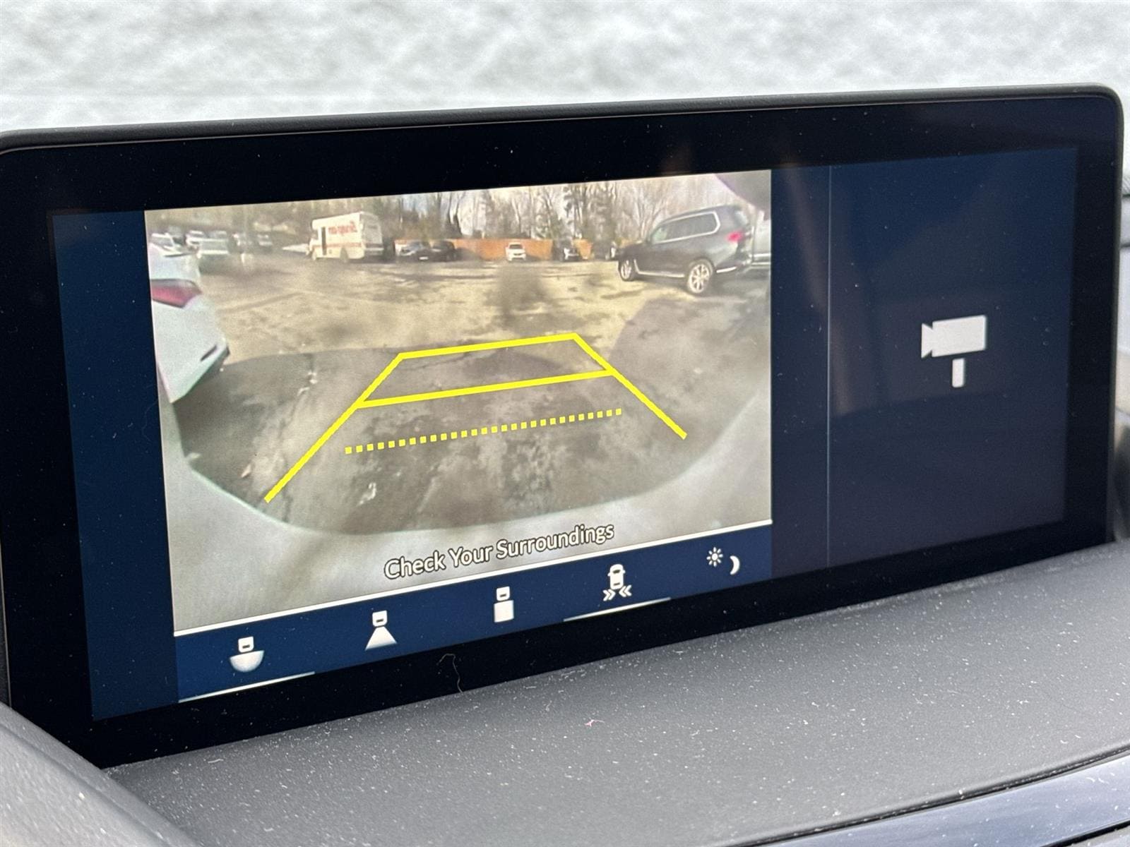 Thumbnail: 2025 Acura RDX - 24