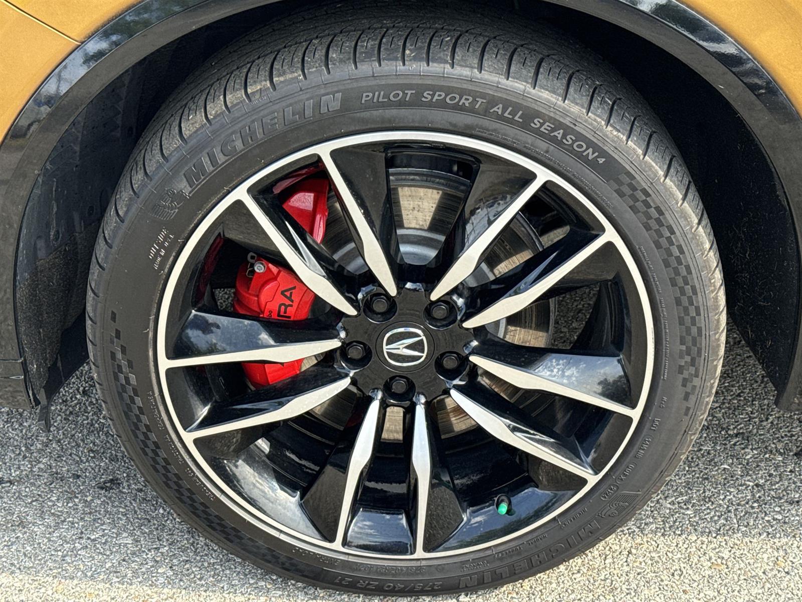 Thumbnail: 2022 Acura MDX - 10