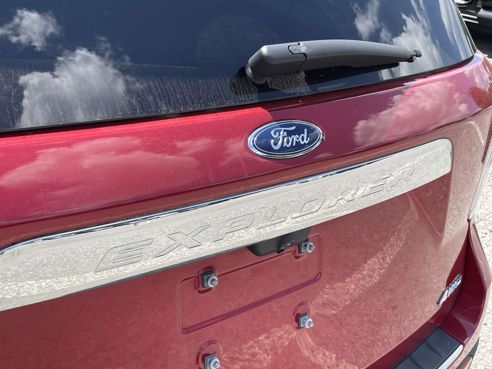 Thumbnail: 2021 Ford Explorer - 12