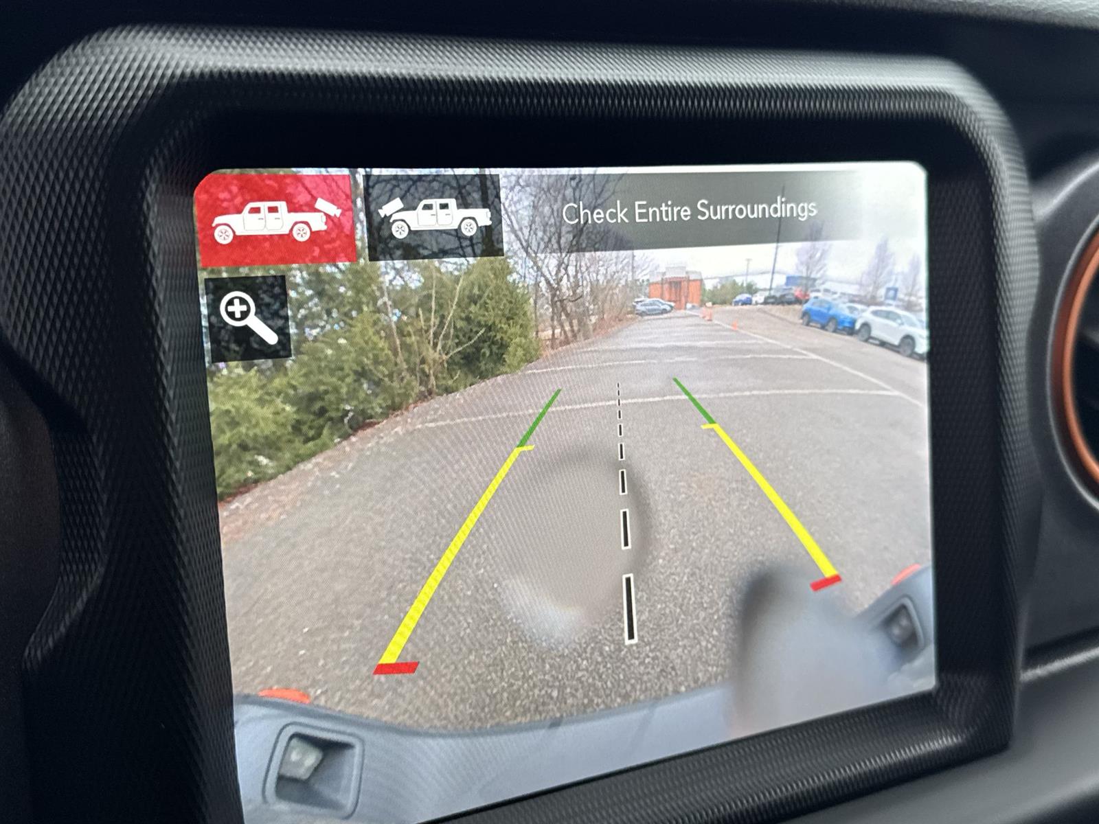 Thumbnail: 2021 Jeep Gladiator - 25