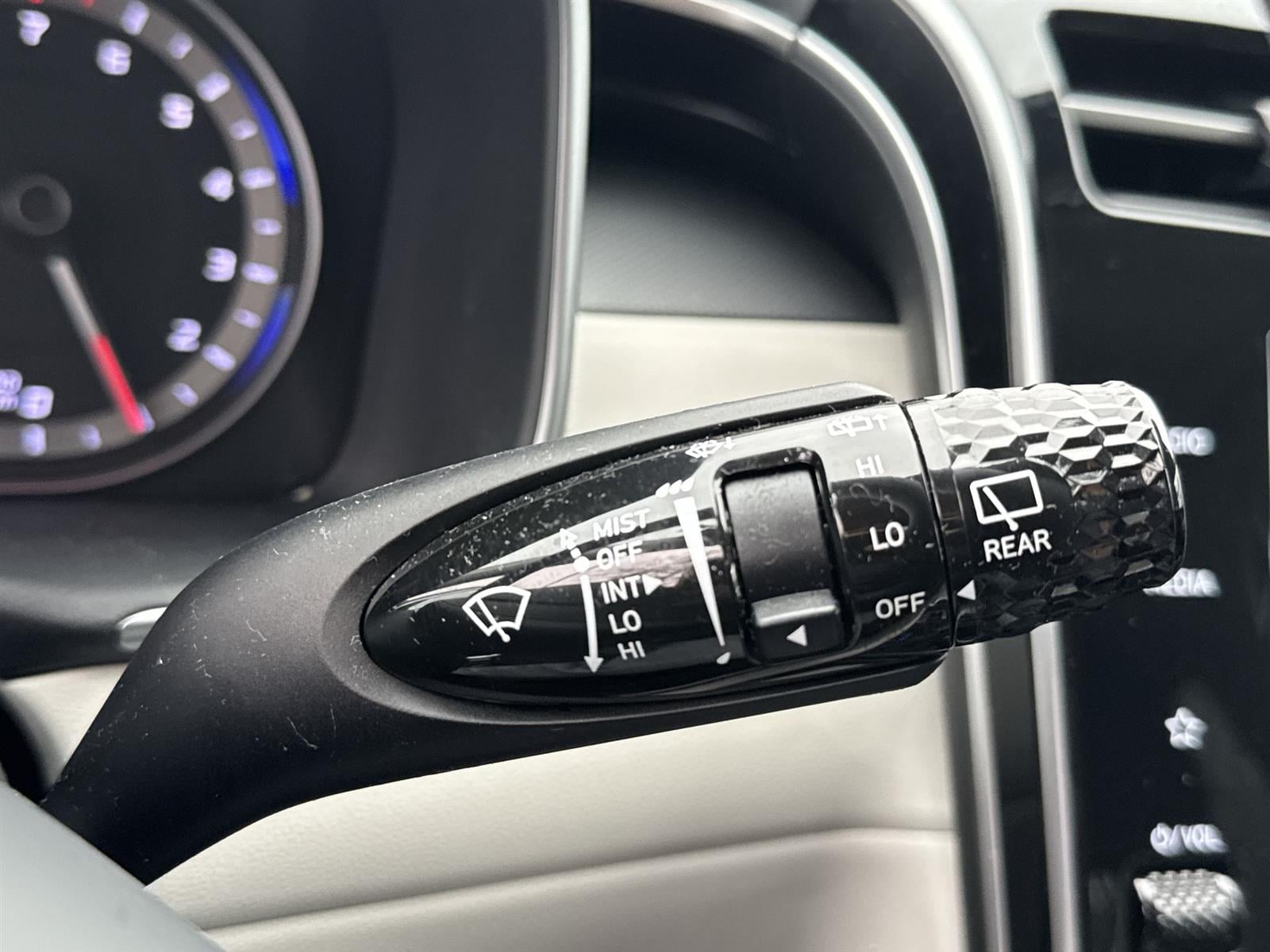 Thumbnail: 2023 Hyundai Tucson - 19