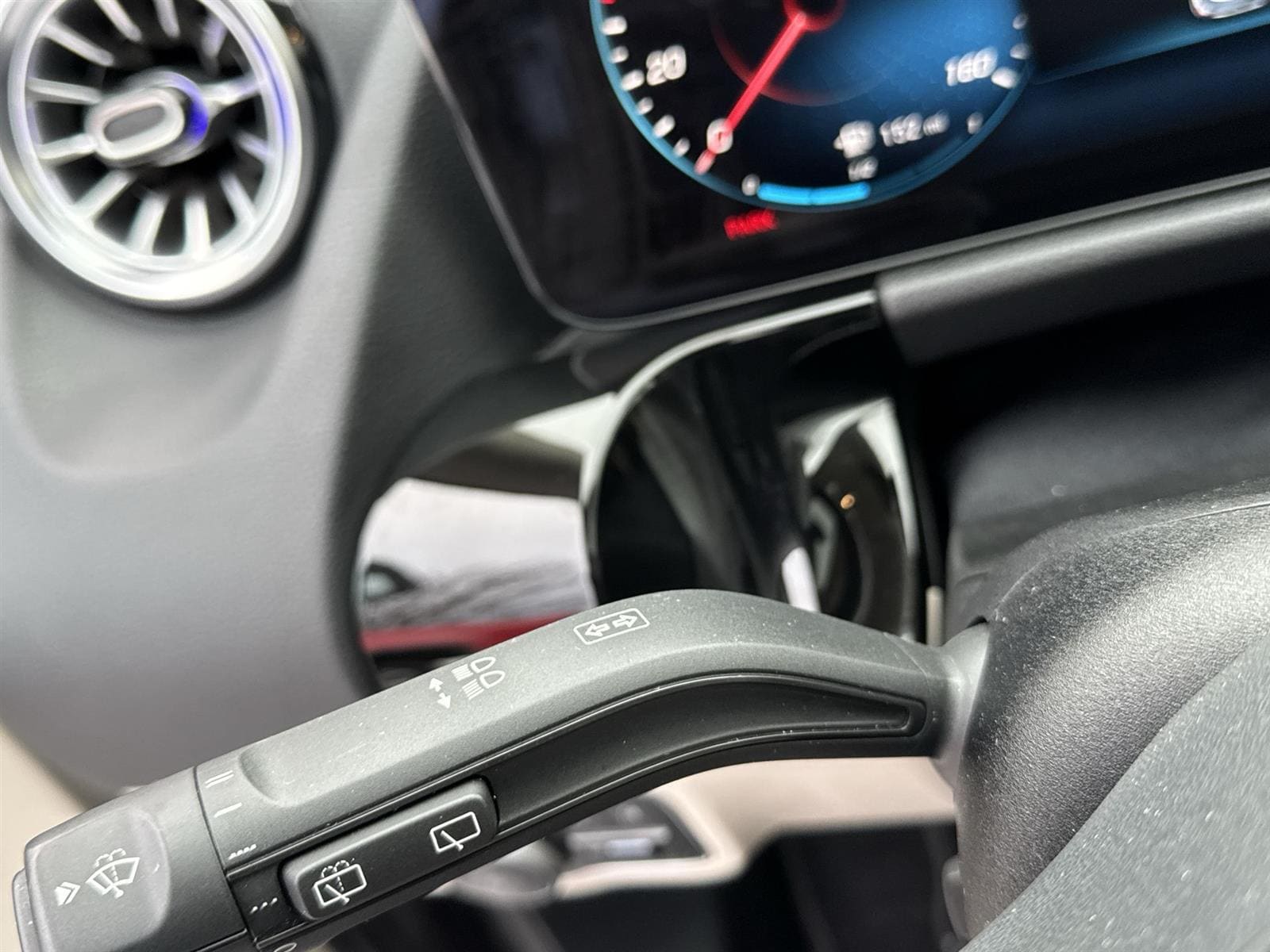 Thumbnail: 2023 Mercedes-Benz GLA - 22