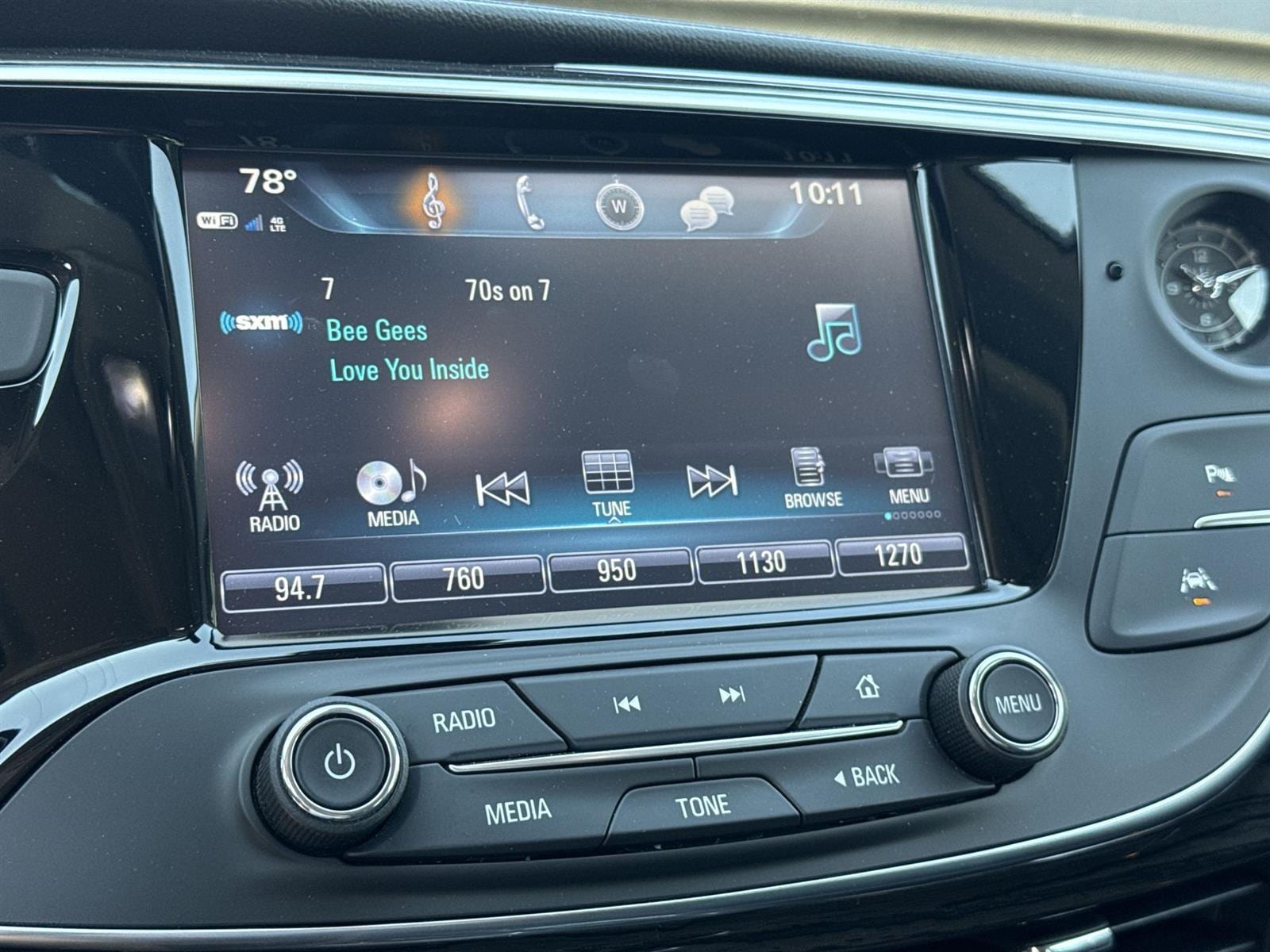 Thumbnail: 2018 Buick Envision - 25