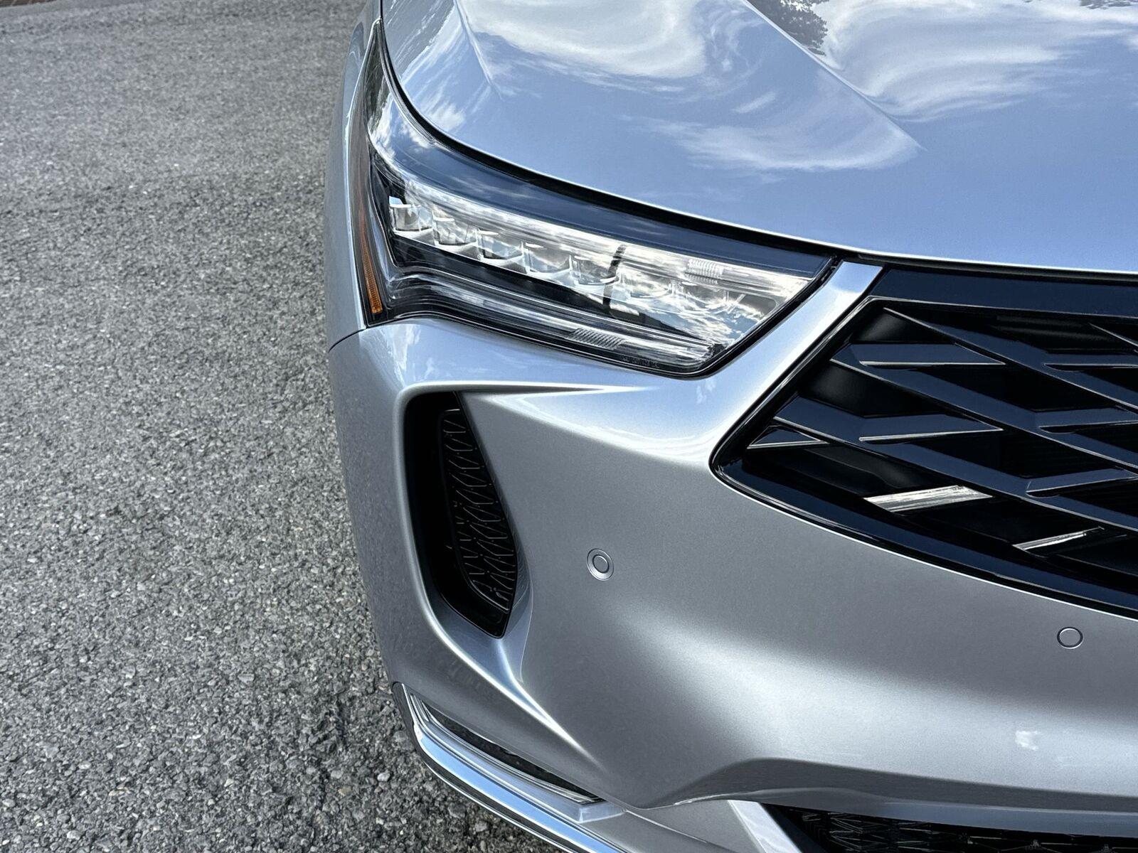 Thumbnail: 2025 Acura RDX - 9