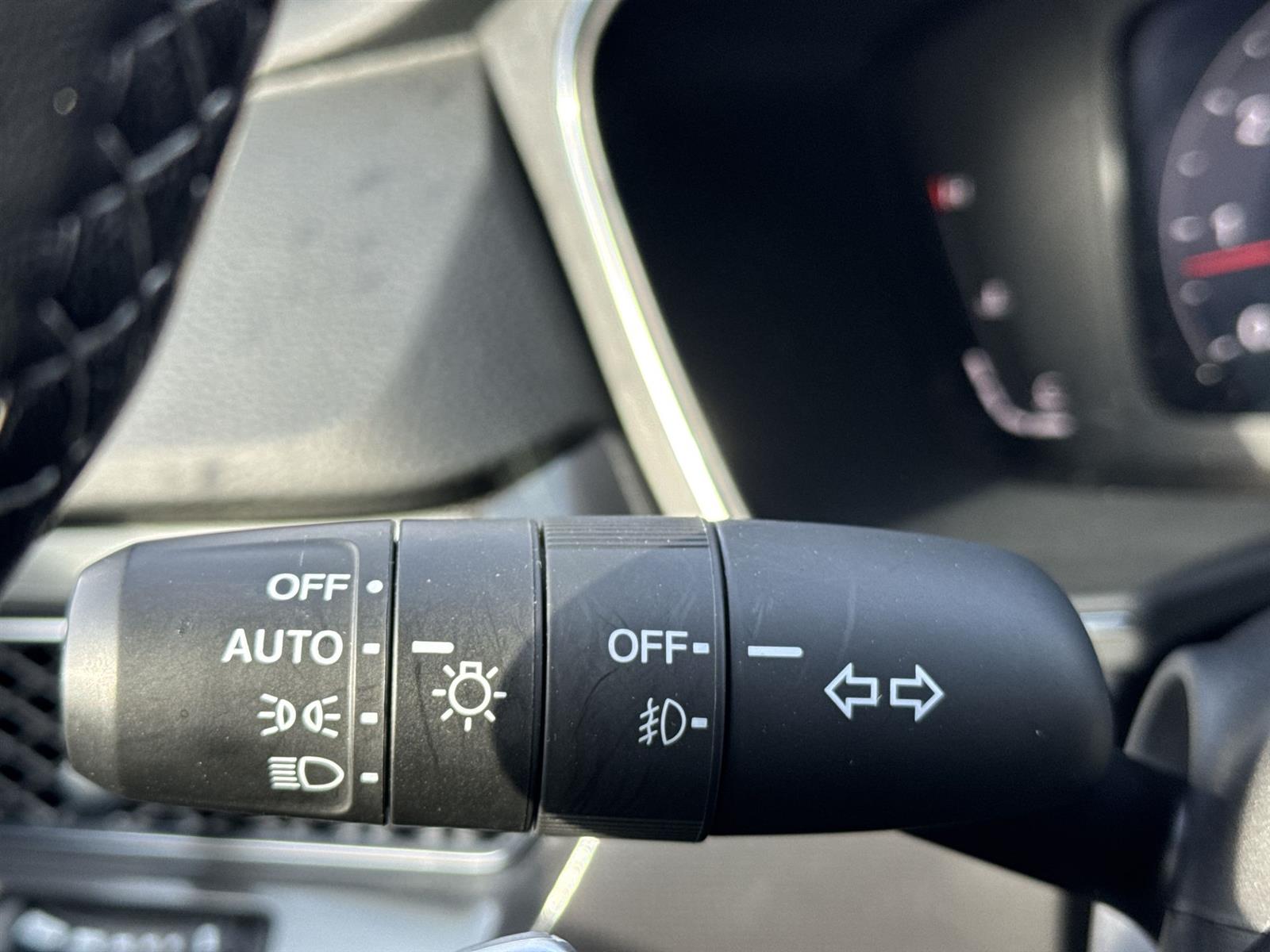 Thumbnail: 2025 Acura Integra - 22