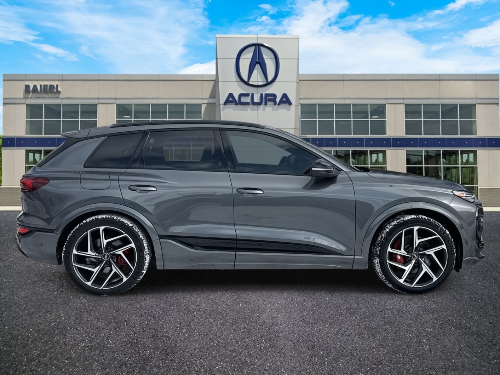 Thumbnail: 2025 Audi SQ6 e-tron - 6