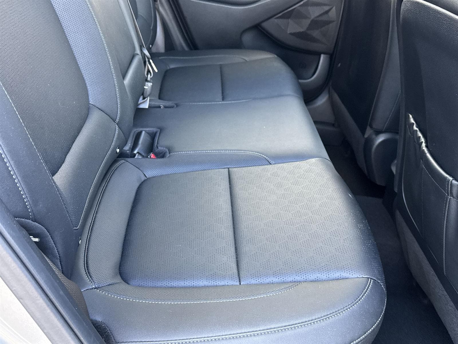 Thumbnail: 2023 Kia Seltos - 18