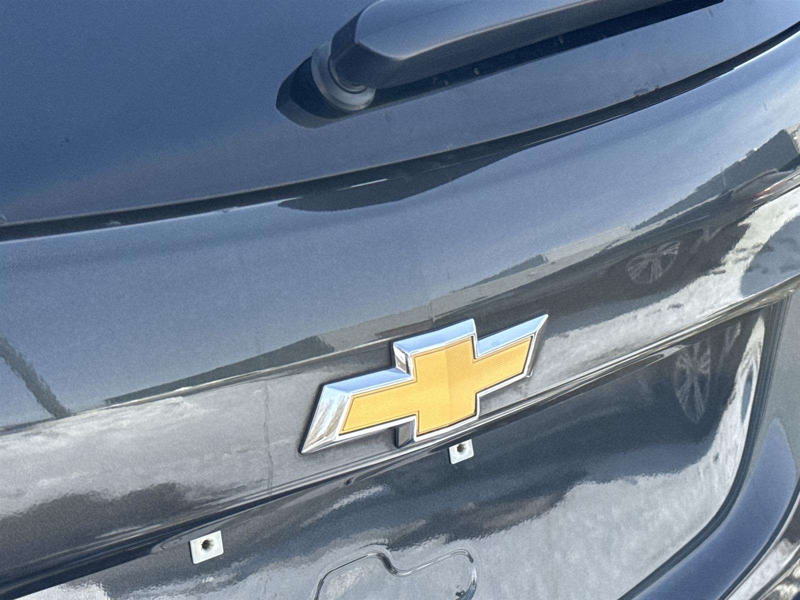 Thumbnail: 2020 Chevrolet Equinox - 10