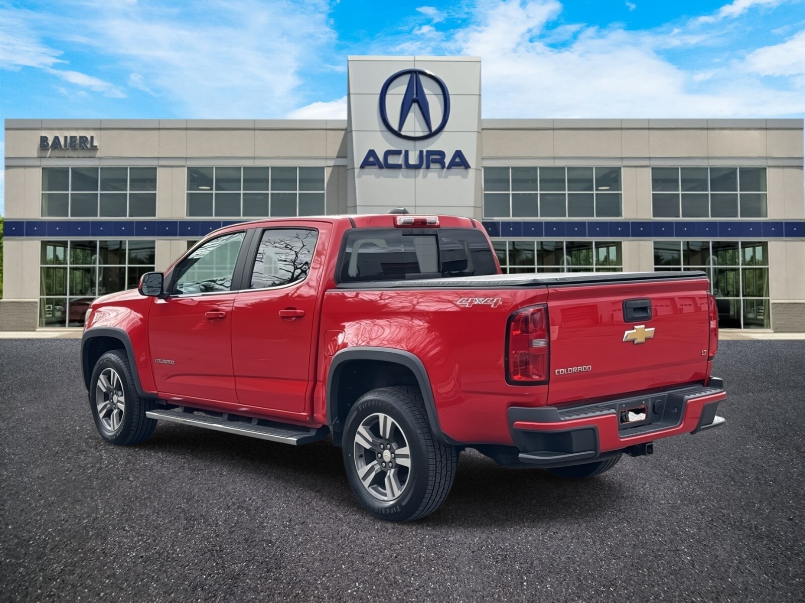 2016 Chevrolet Colorado LT photo 3