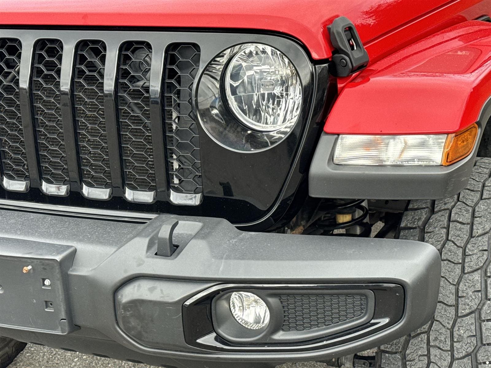 Thumbnail: 2021 Jeep Gladiator - 9