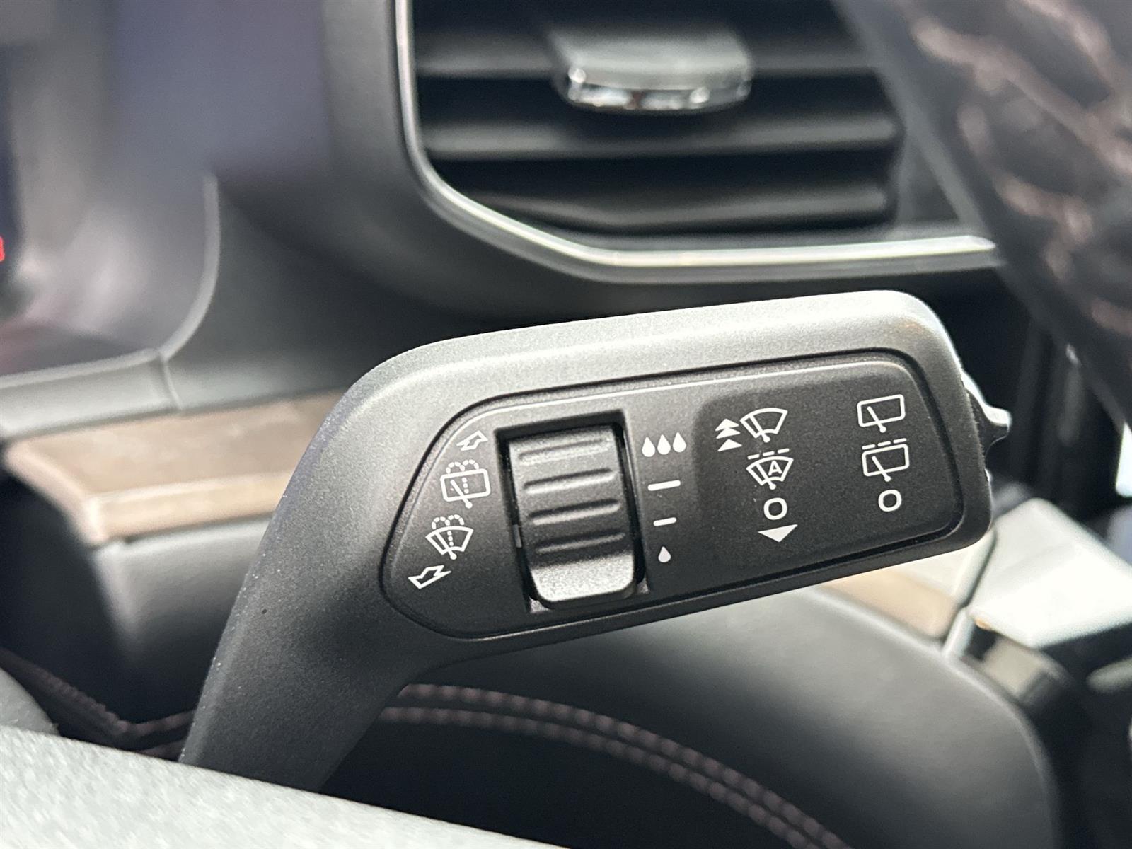 Thumbnail: 2022 Ford Explorer - 21