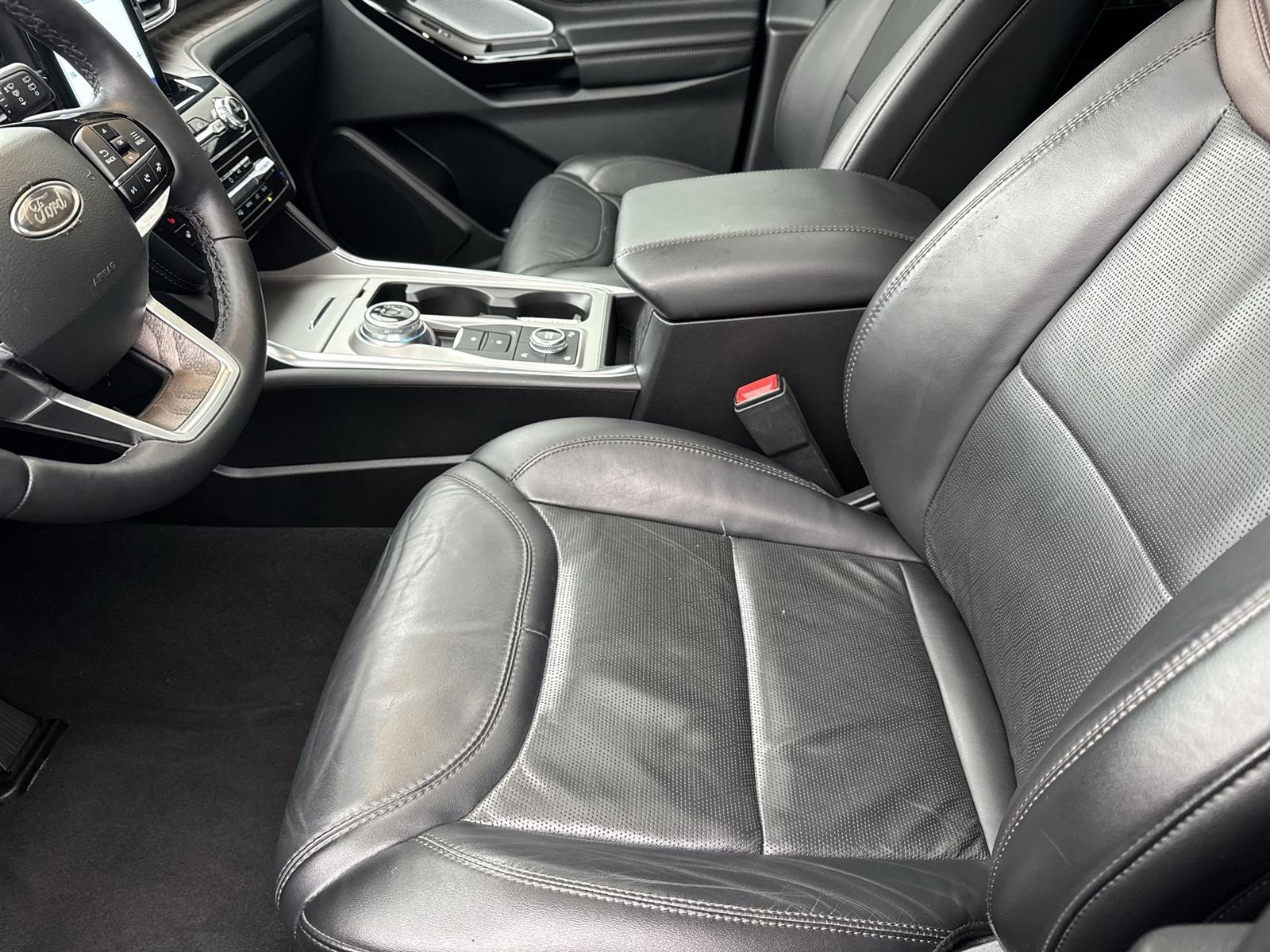 Thumbnail: 2022 Ford Explorer - 11