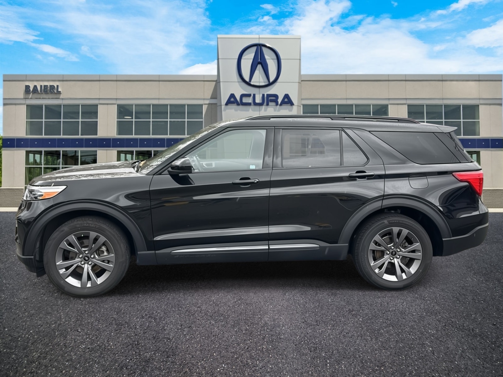 Thumbnail: 2022 Ford Explorer - 2