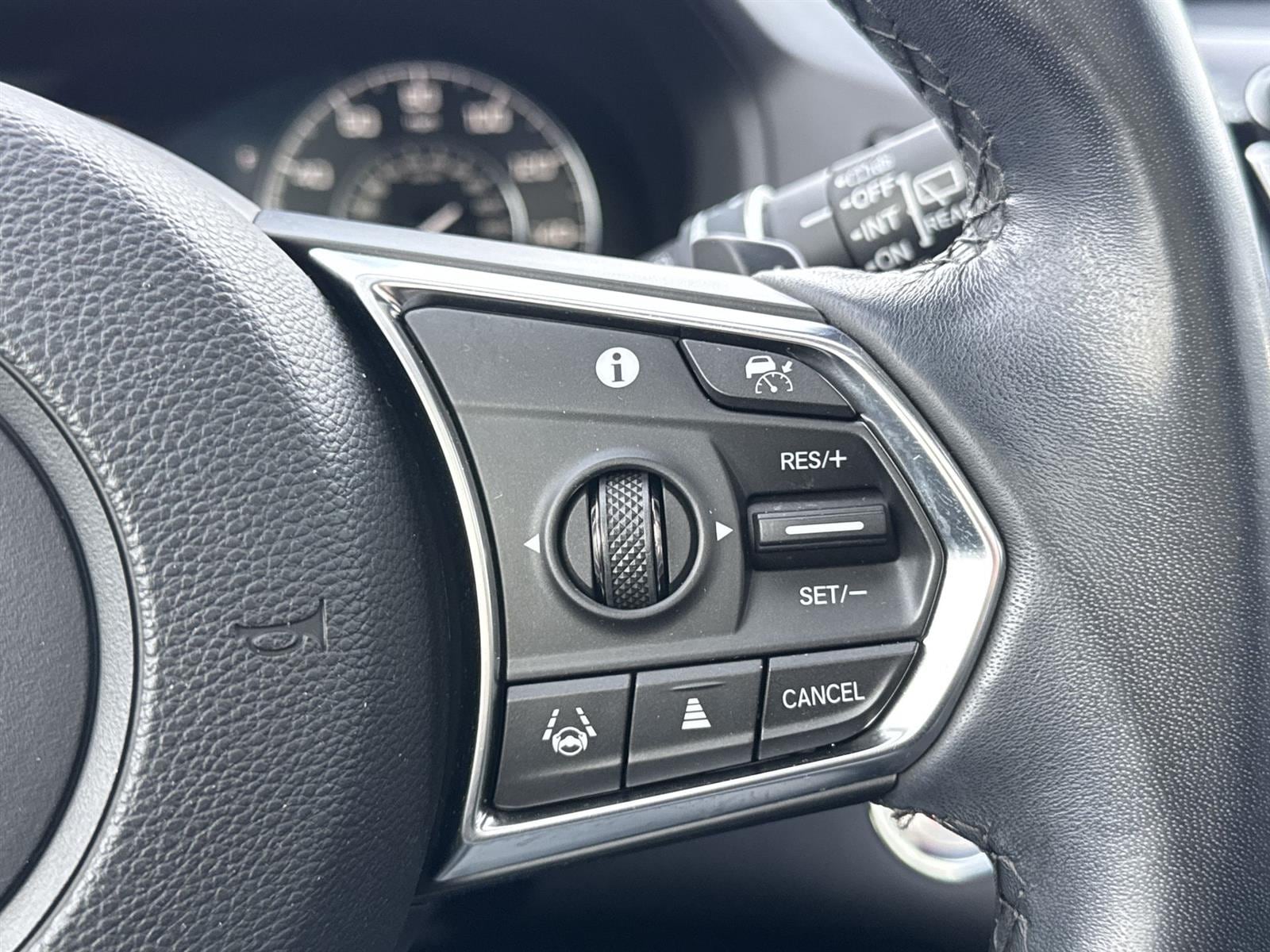 Thumbnail: 2023 Acura RDX - 20