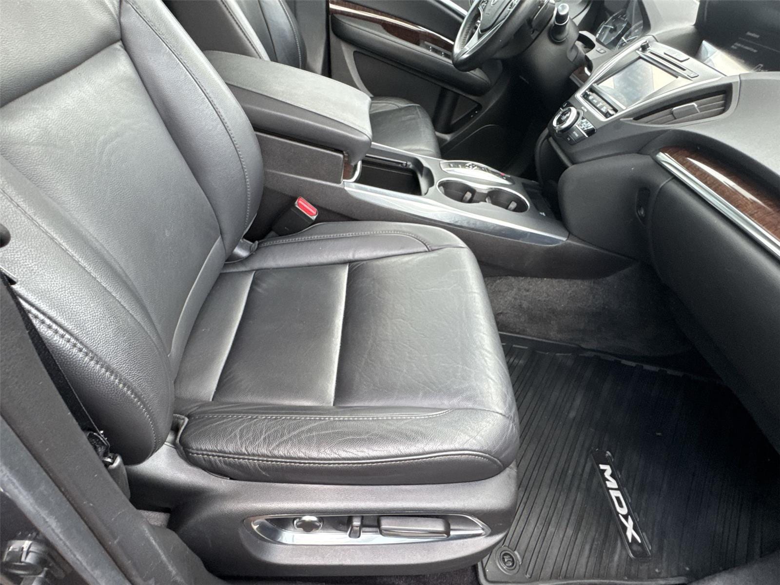 Thumbnail: 2020 Acura MDX - 17