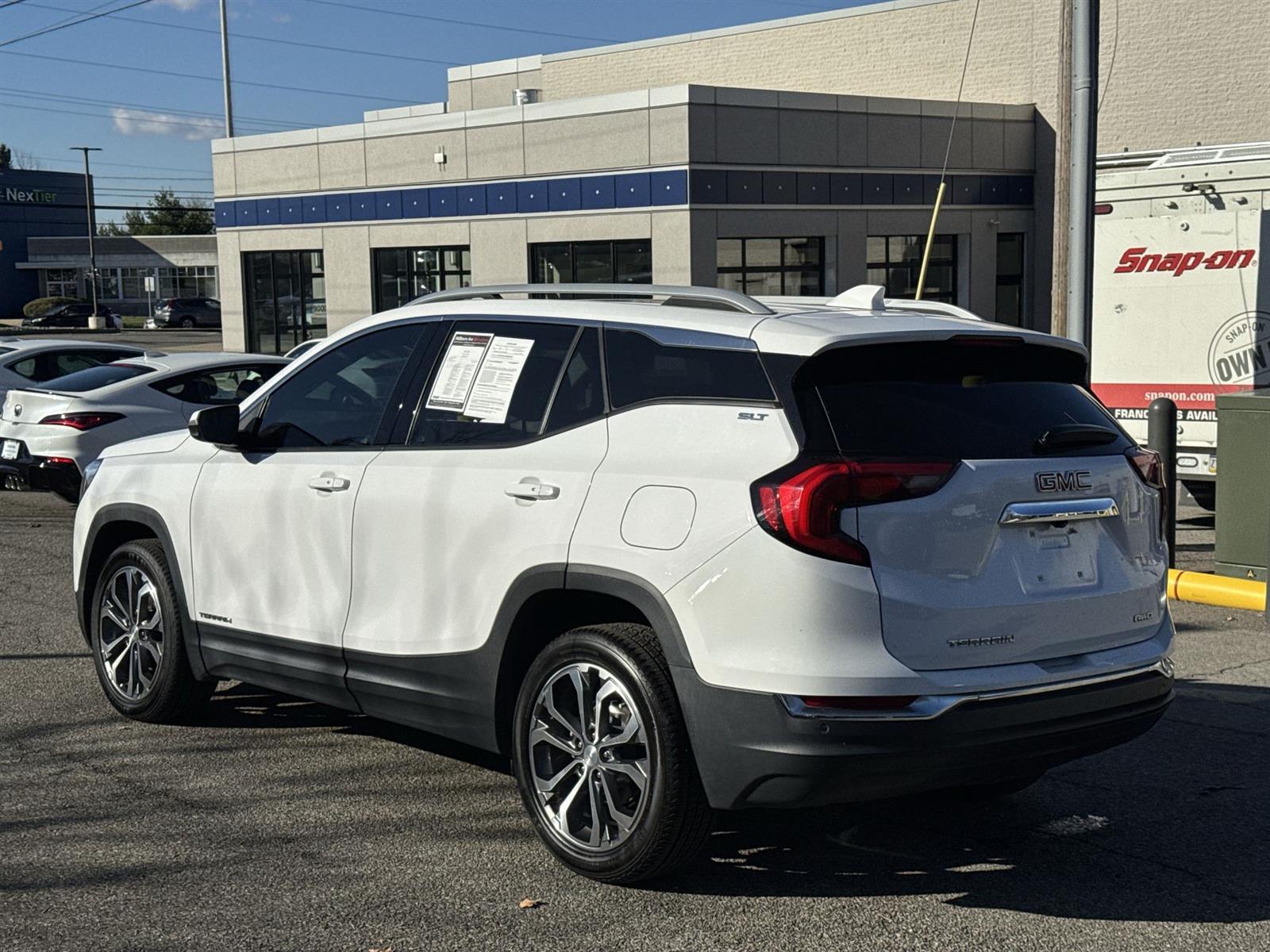 2021 Gmc Terrain SLT photo 2
